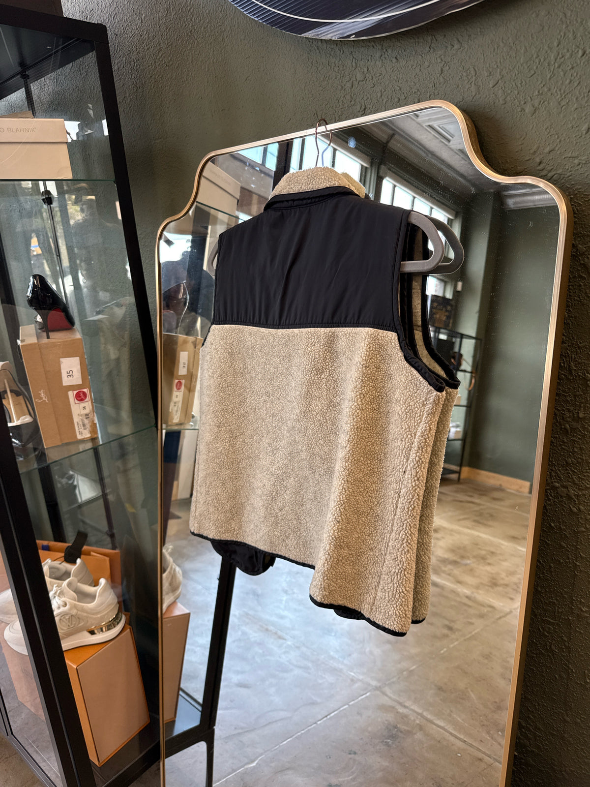 GAP Size S Cream/Black Vest