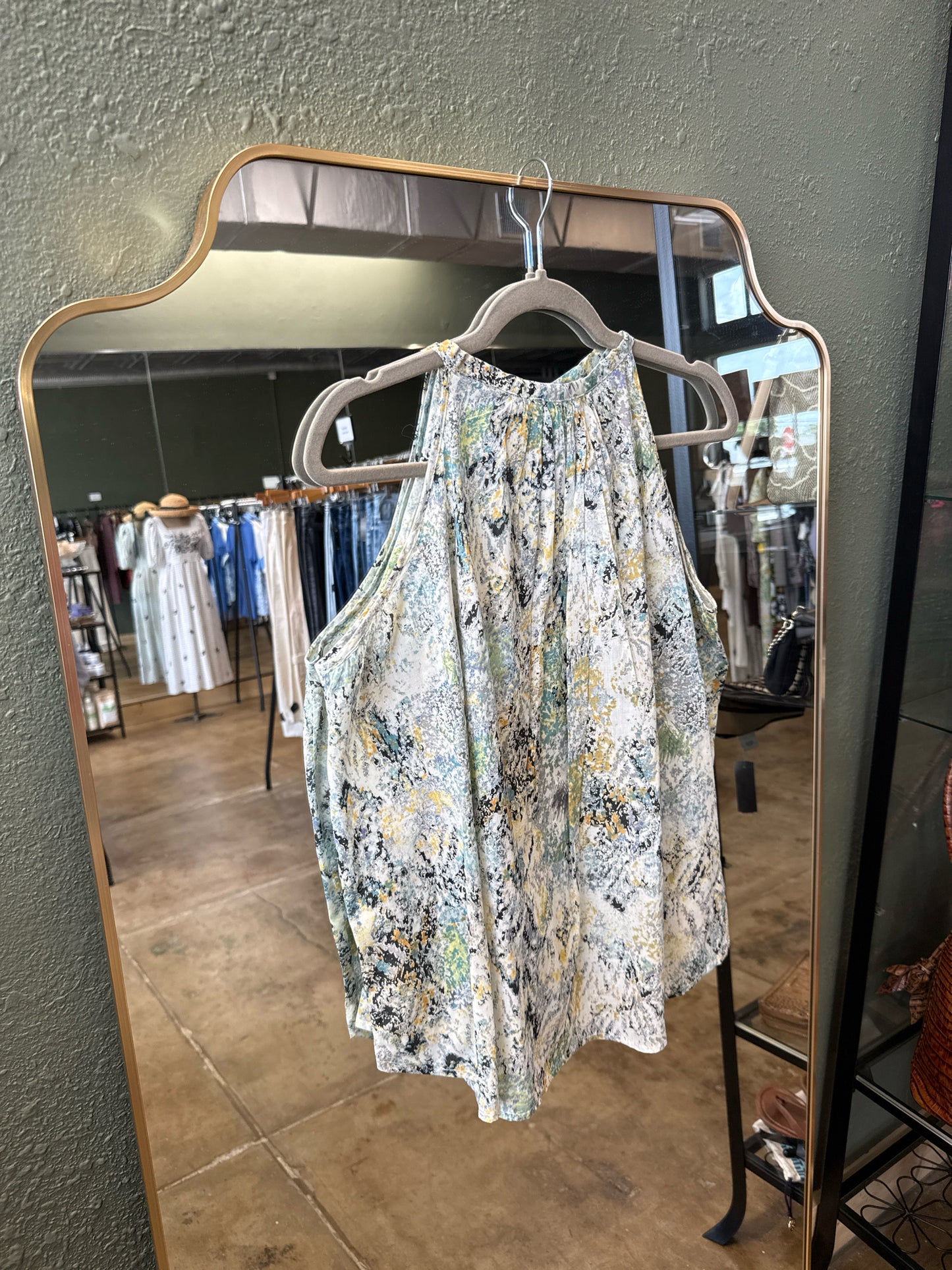 Elan Size L Yellow/Green Top
