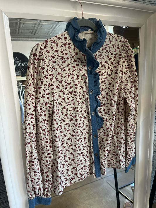 Mazik Size S White/Cranberry Floral Top