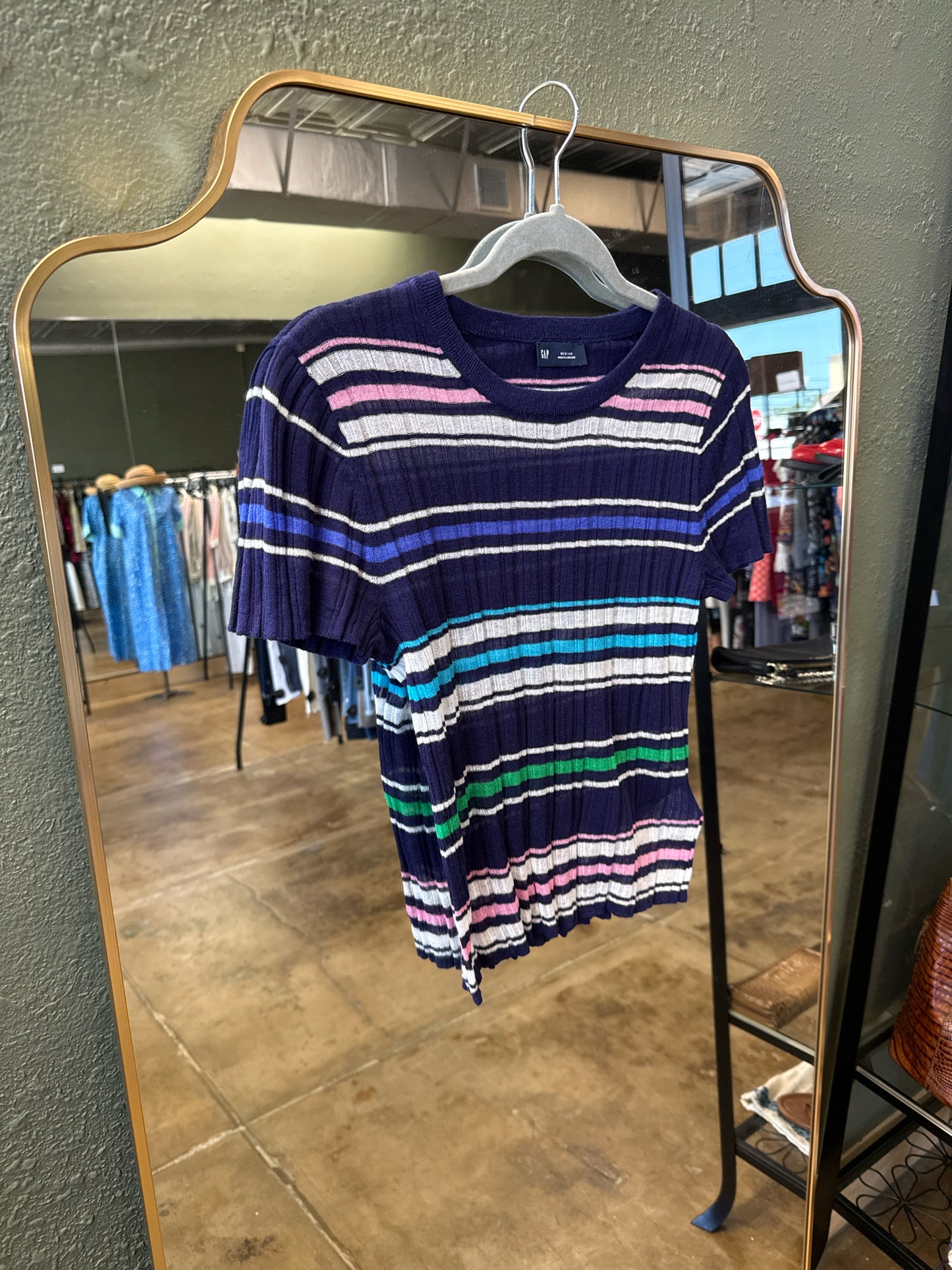 GAP Size M Navy Top