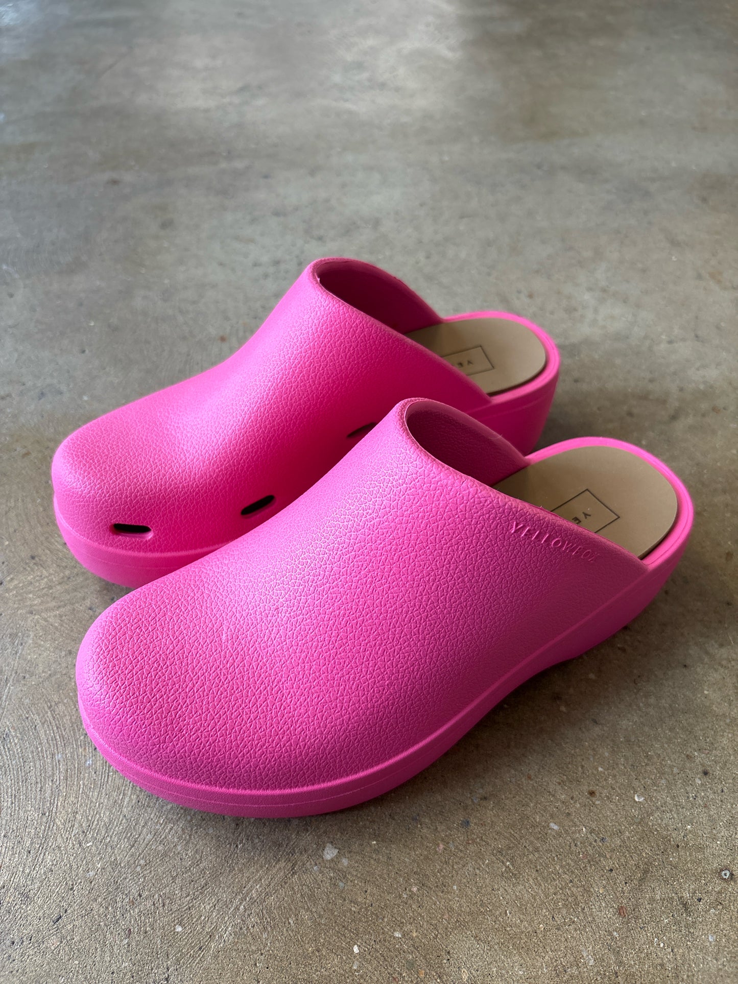 Yellow Box Shoe Size 6 Pink Clogs
