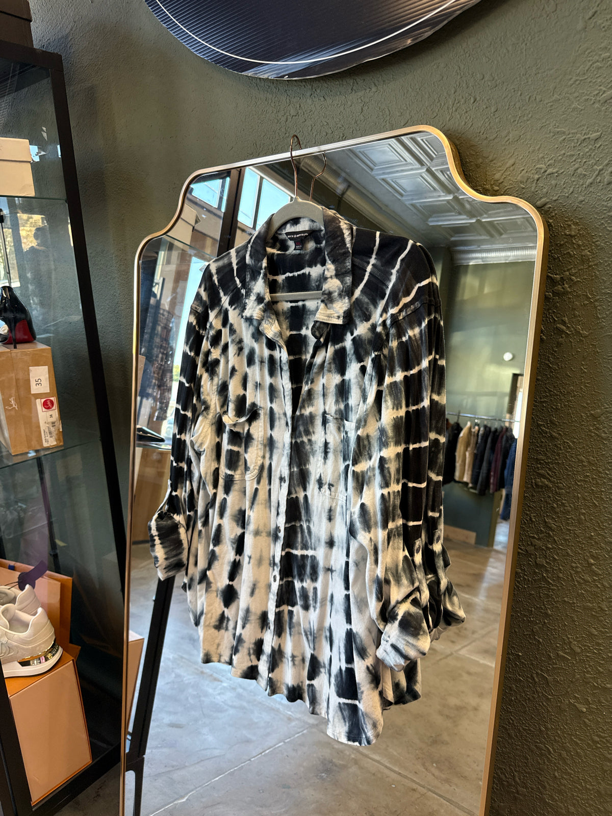 Rock & Republic Size XXL Gray/White Top