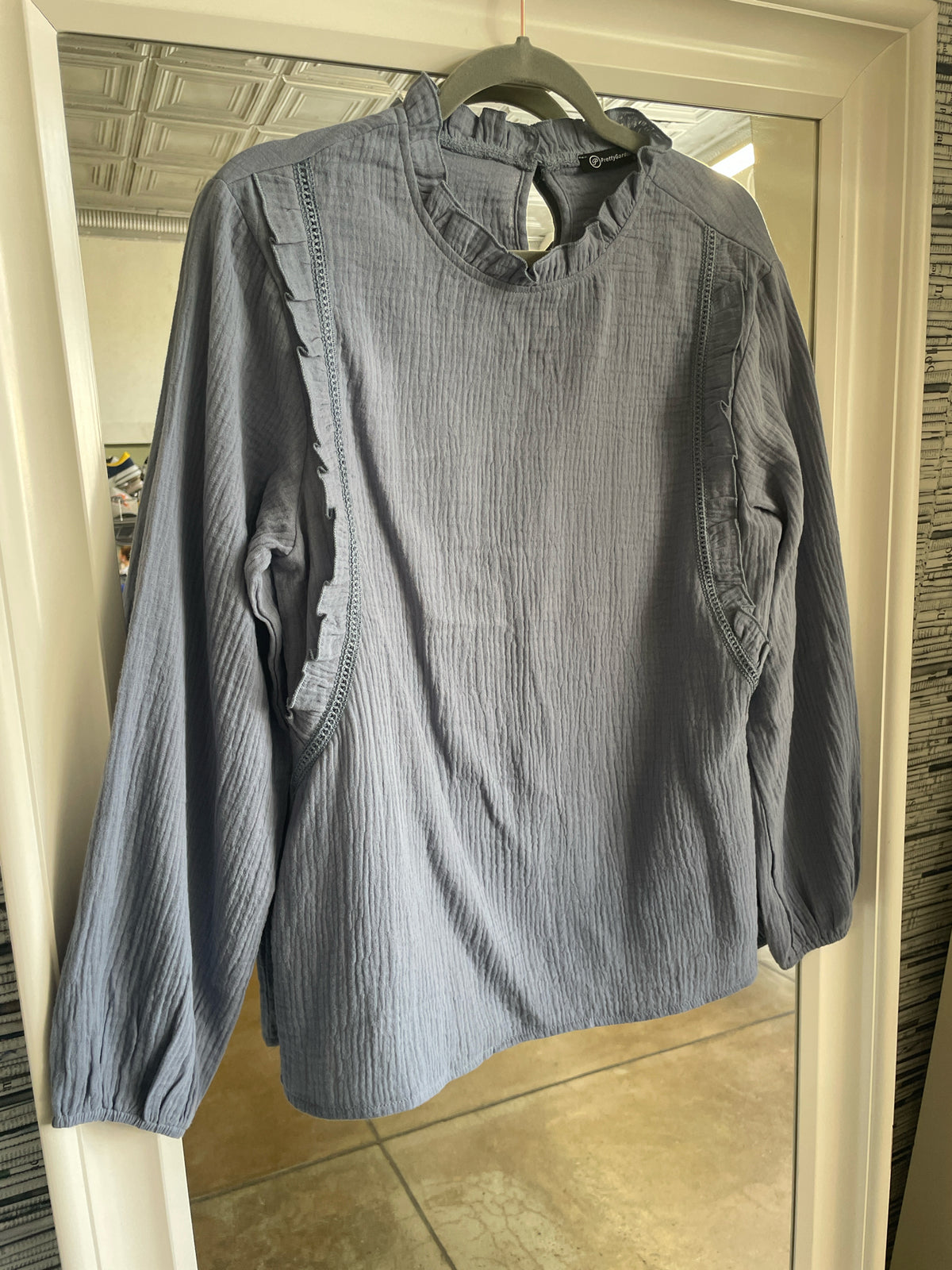 Pretty Garden Size S Blue Top