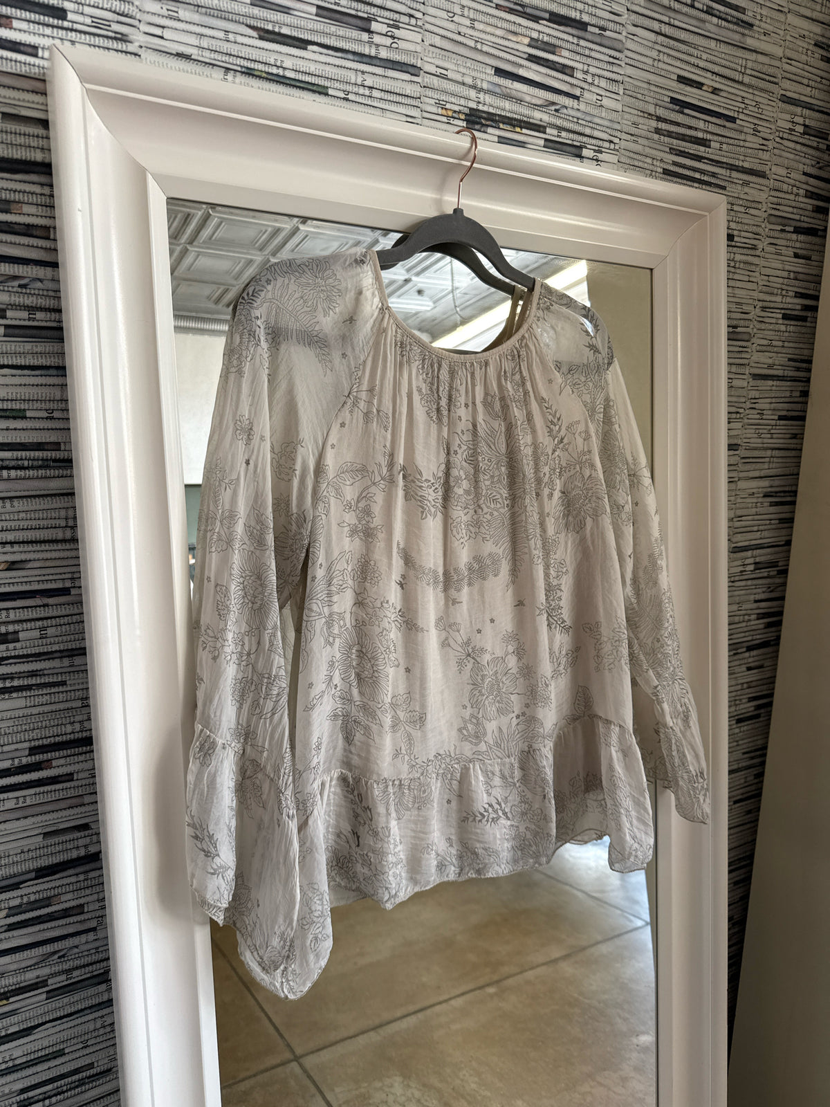 Luisa Ricci Size S Cream Top