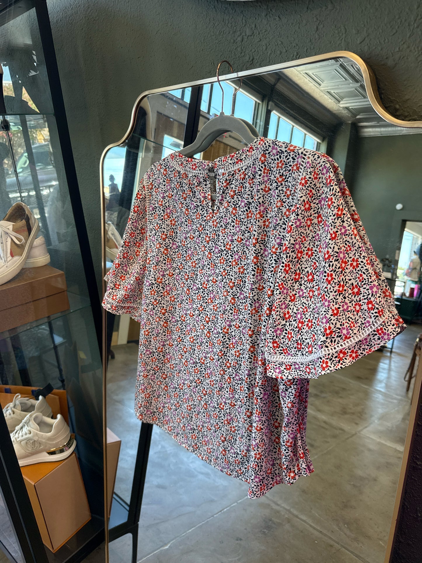 ANN TAYLOR Size LP Red/Pink Top