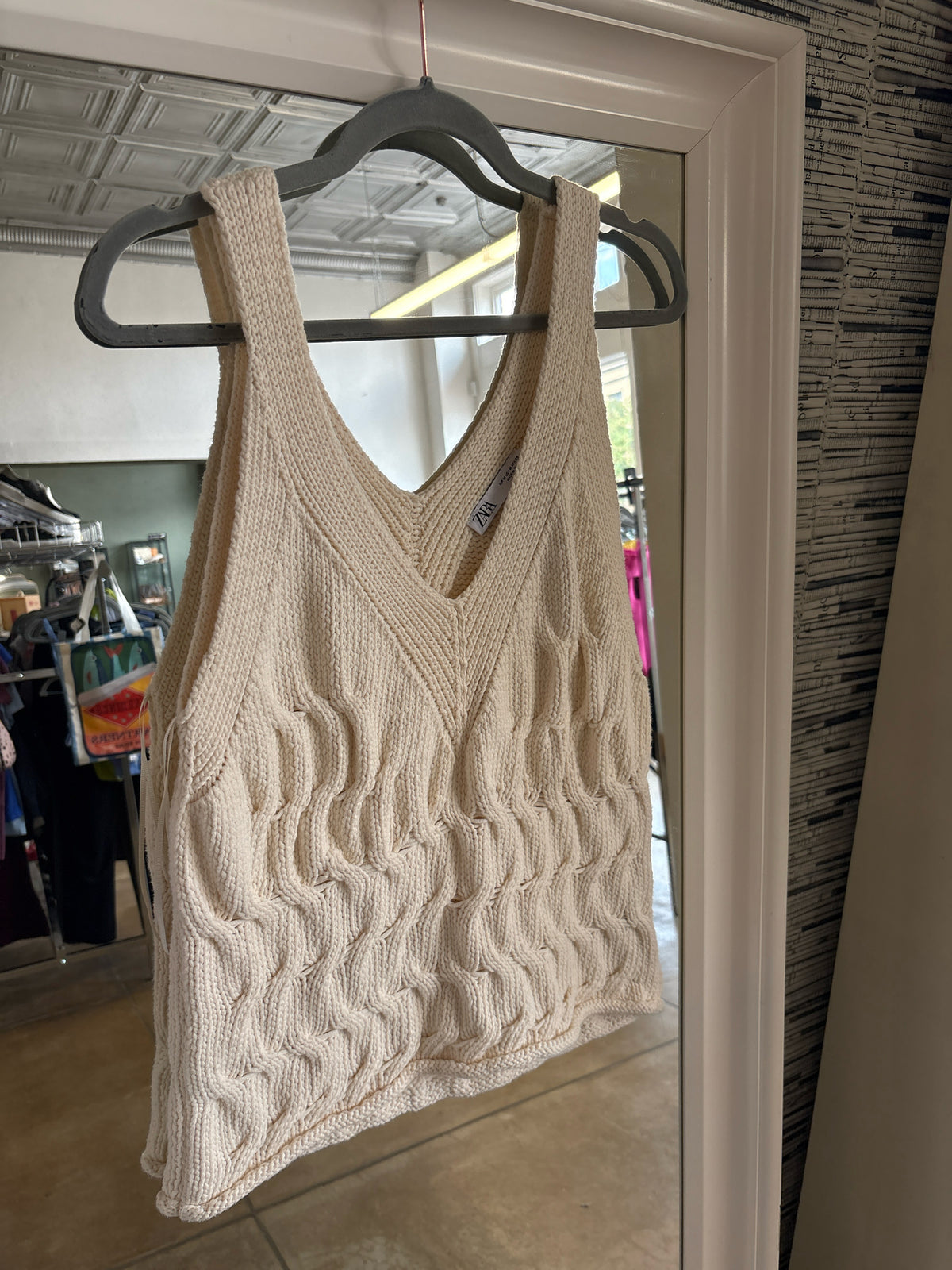 ZARA Size M off white Vest