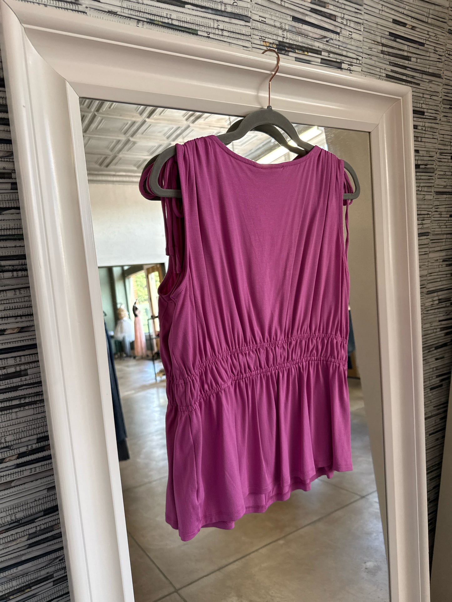 Wonderly Size S Purple Top