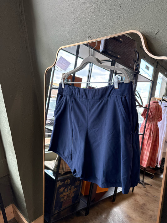 Columbia Size L Navy Shorts