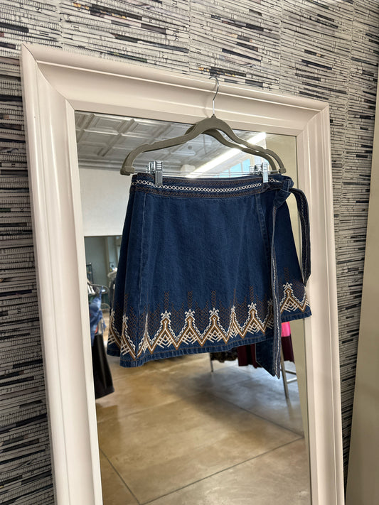 free people Size 6 Denim Skirt