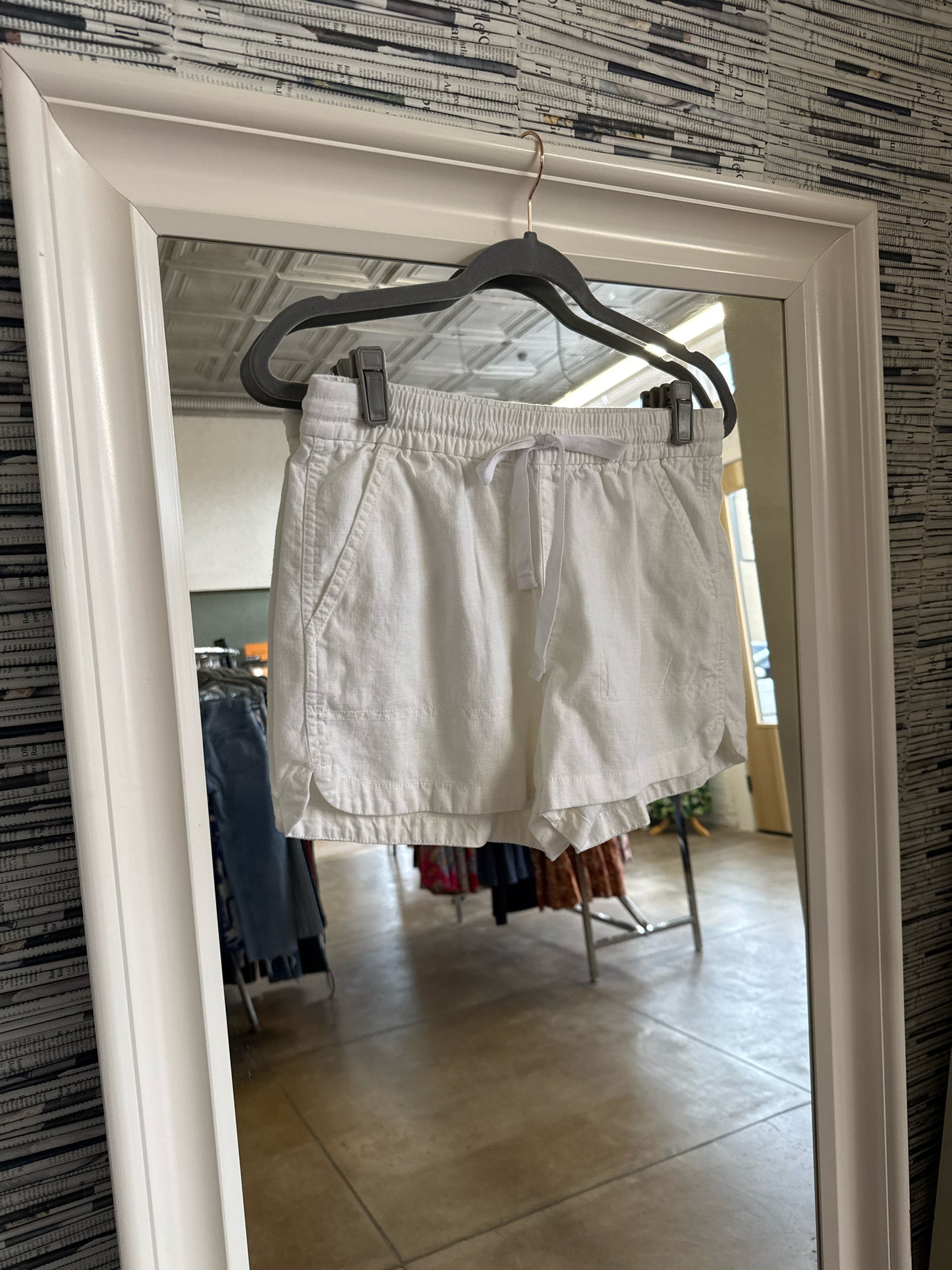 j crew Size XS White Shorts