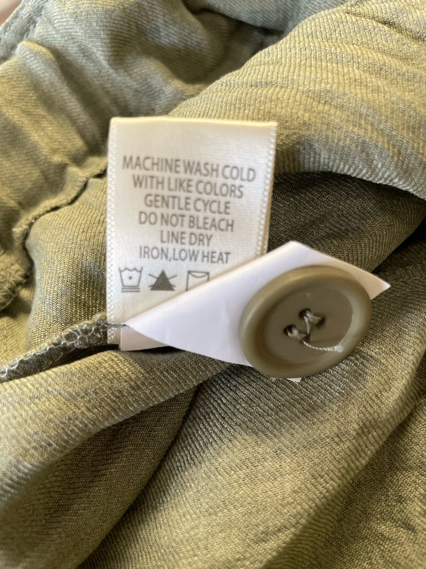 Max Studio Size S sage green Pants