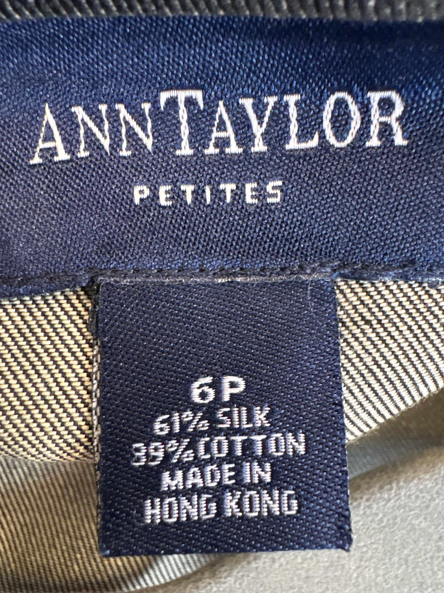 ANN TAYLOR Size 6P Black Top