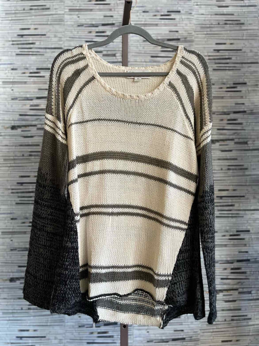 Vintage Havana Size M Cream/Gray Stripe Sweater