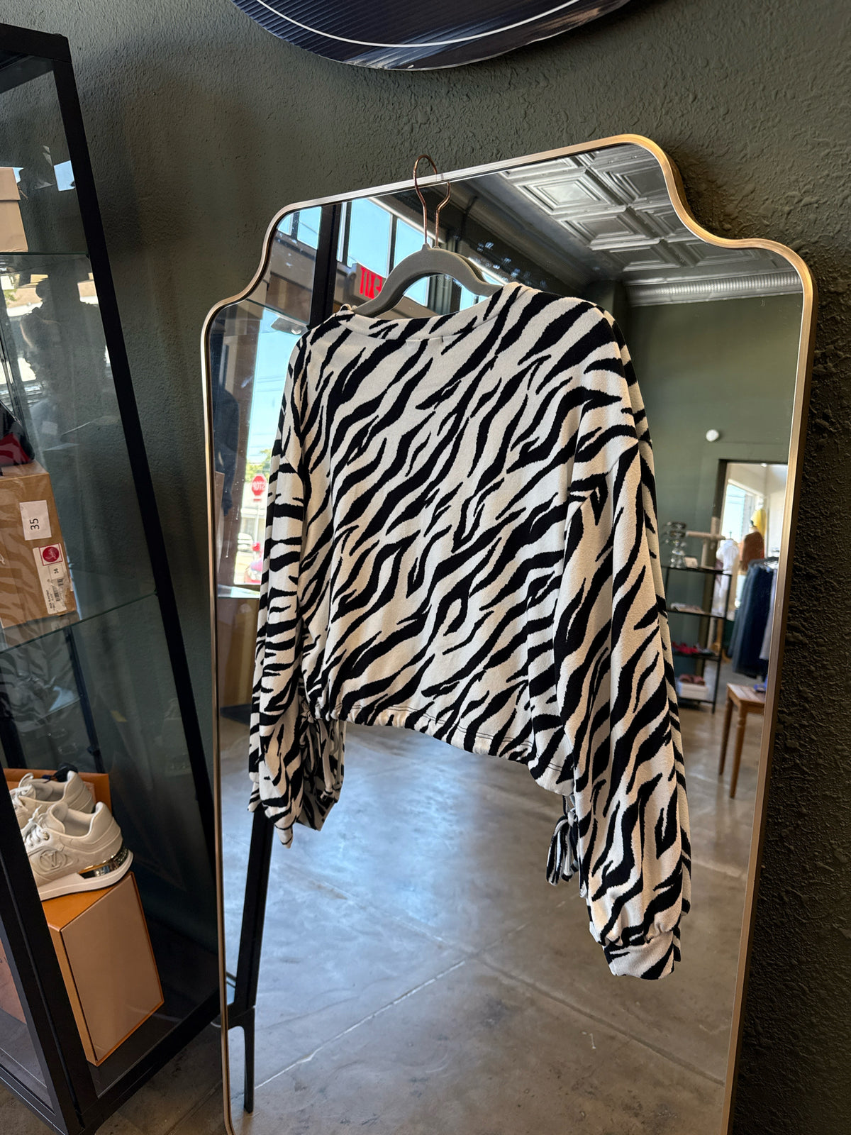 entro Zebra Sweater