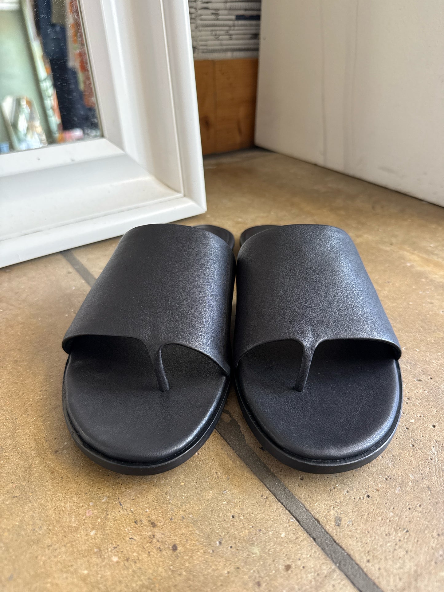 EILEEN FISHER Shoe Size 10 Black Sandals