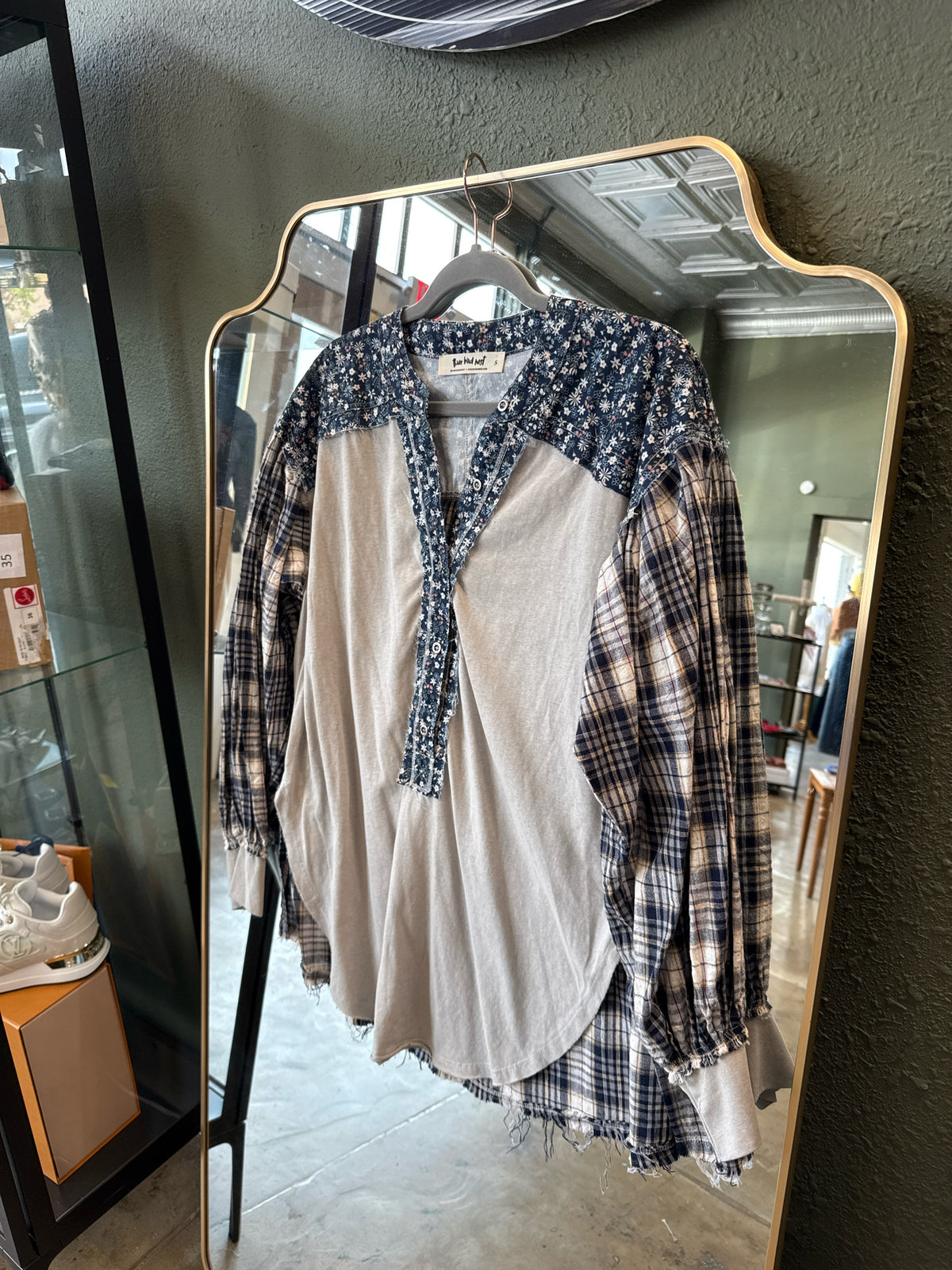 three bird nest Size S Gray/Blue Top