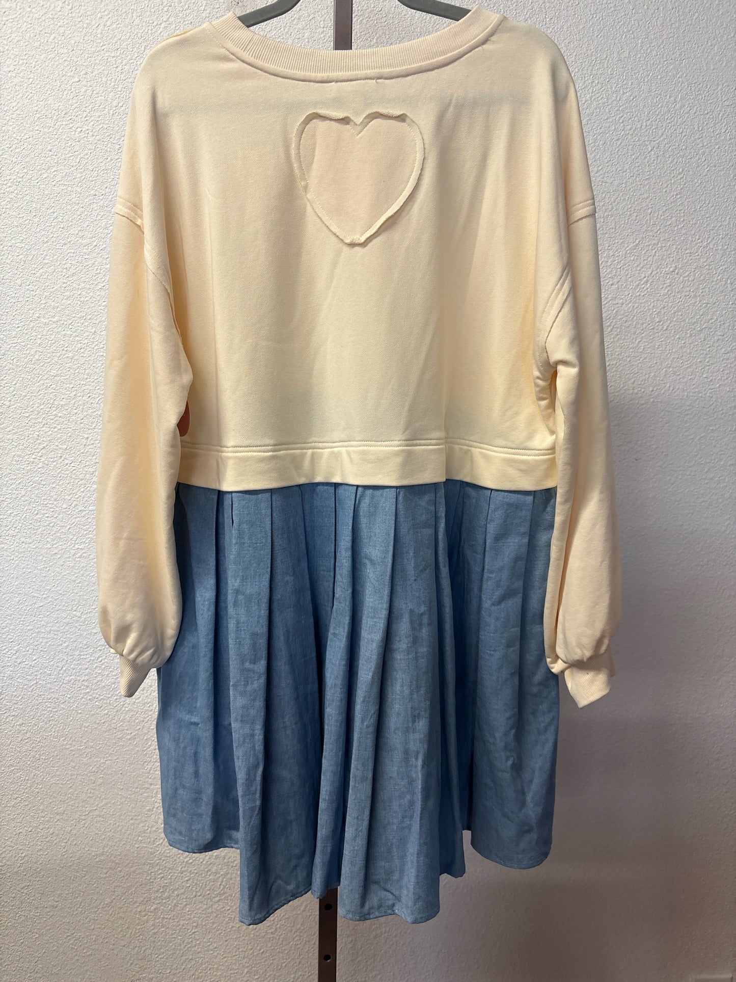 entro Size L Dress