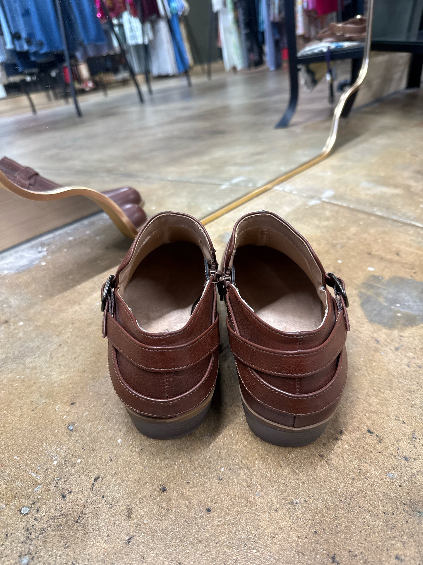 Life Stride Shoe Size 11 Brown Loafers