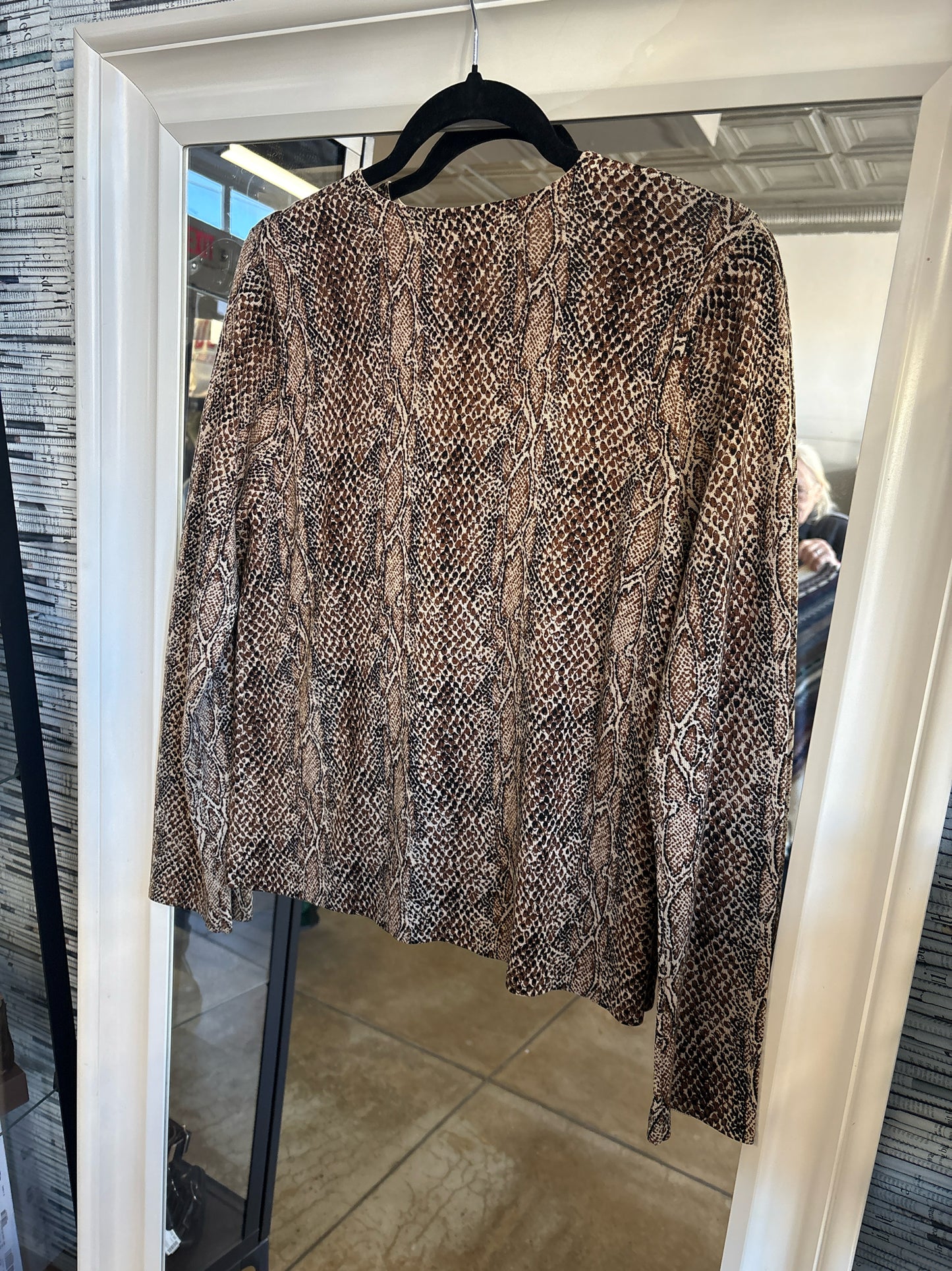 August Silk Size M Tan/Brwn Snakeskin Cardigan