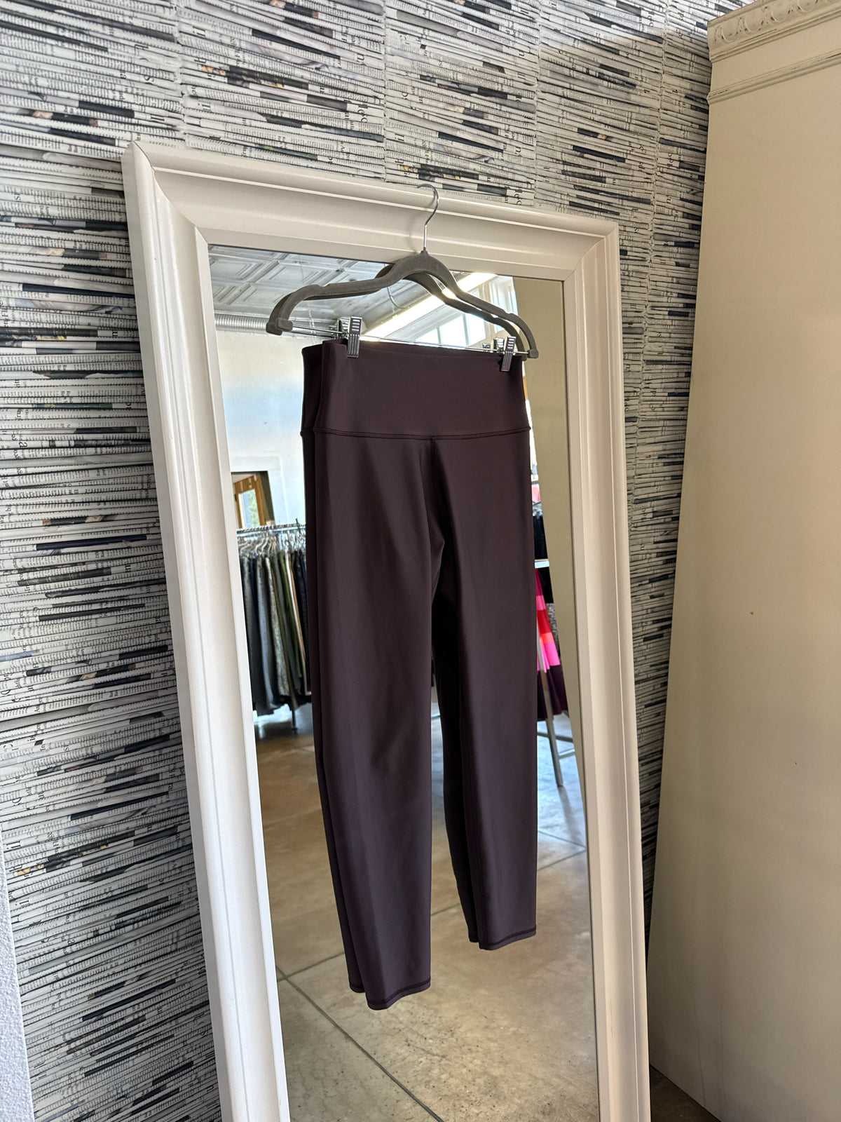 Alo Size L Brown Legging