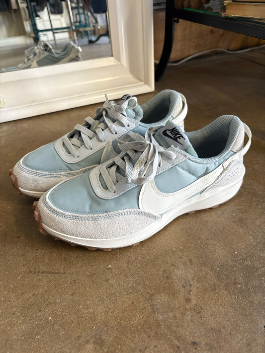 NIKE Shoe Size 9 Sneakers