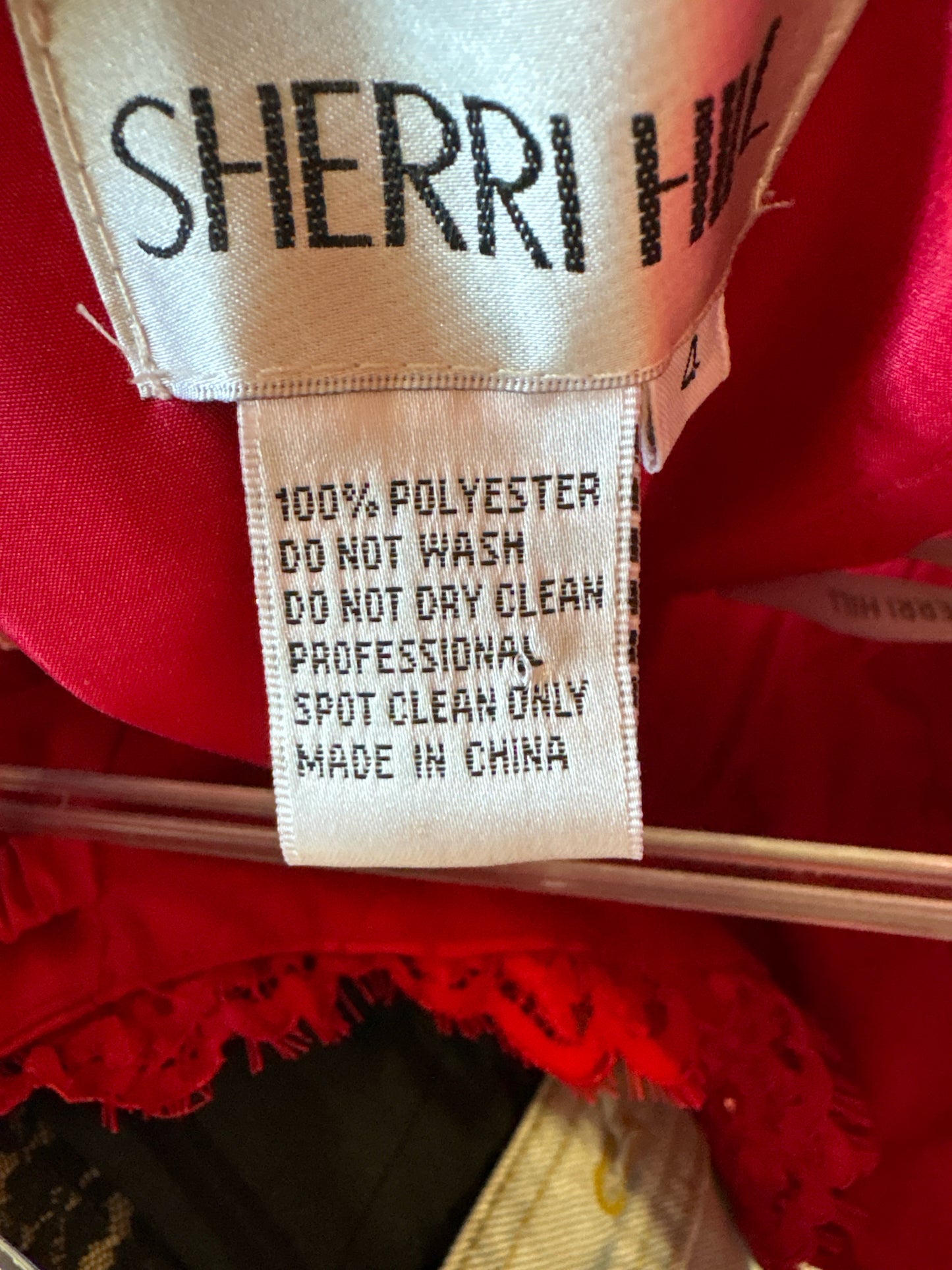 SHERRI HILL Size 4 Red Lace Formal Two Piece