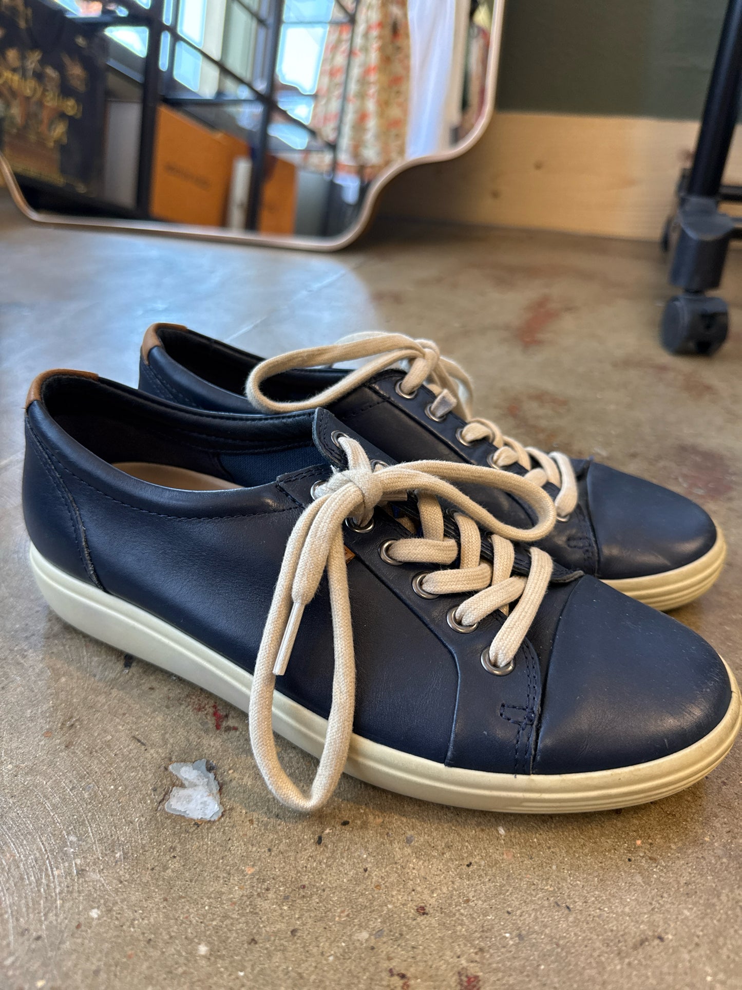 Ecco Shoe Size 7 Navy Sneakers