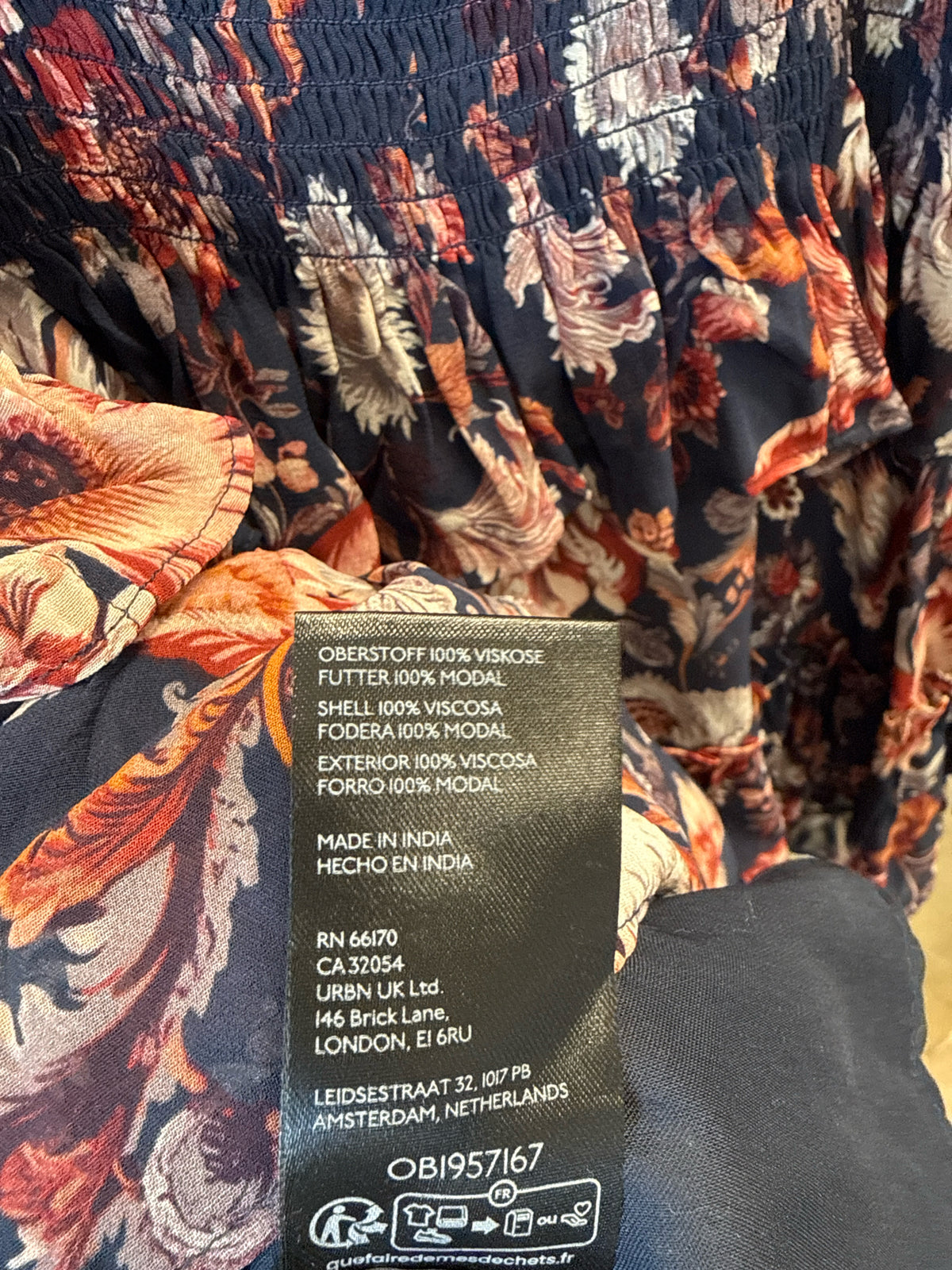 Anthropologie Size M Navy/Red Skirt