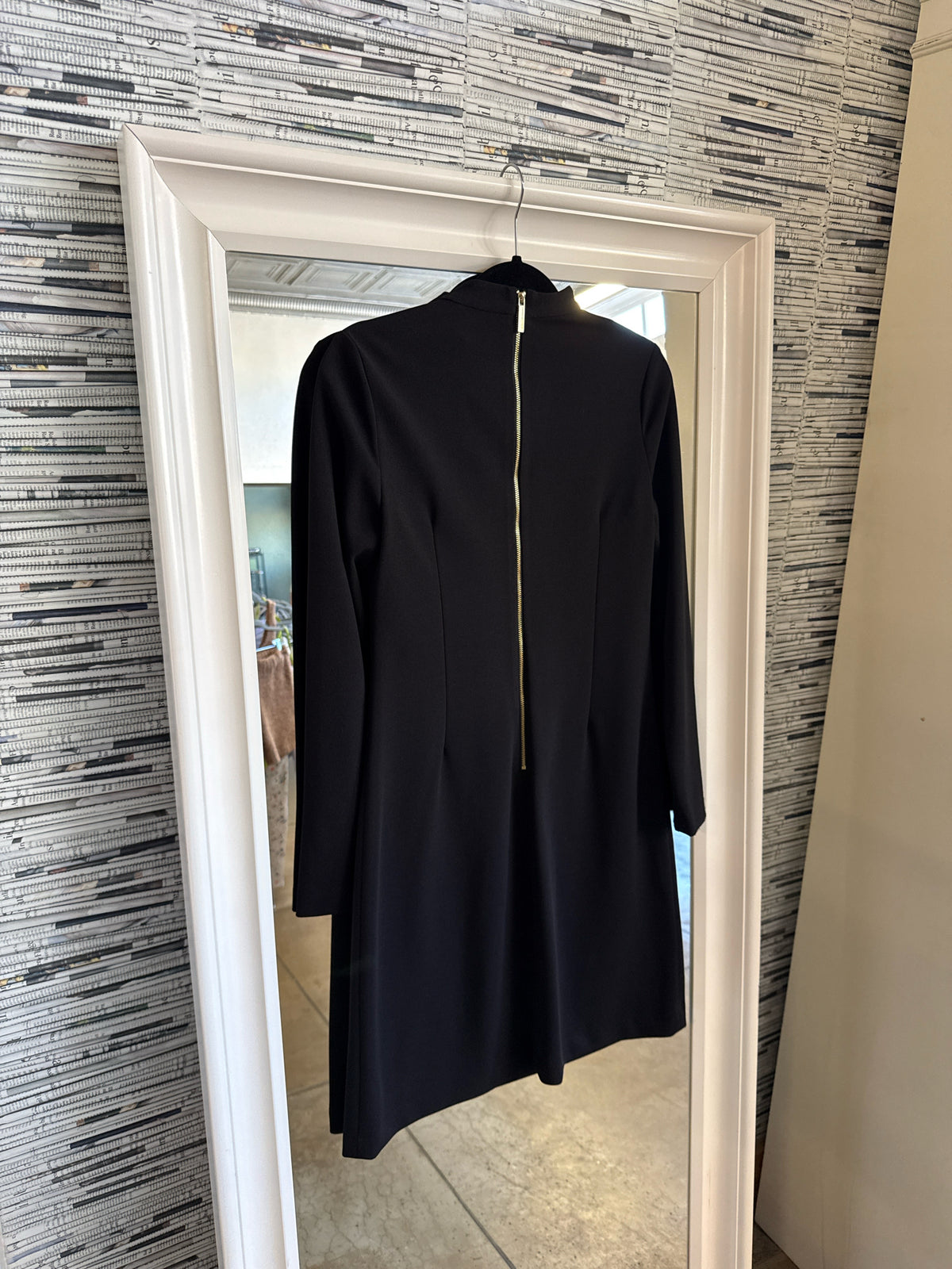 CALVIN KLEIN Size 4 Black Dress
