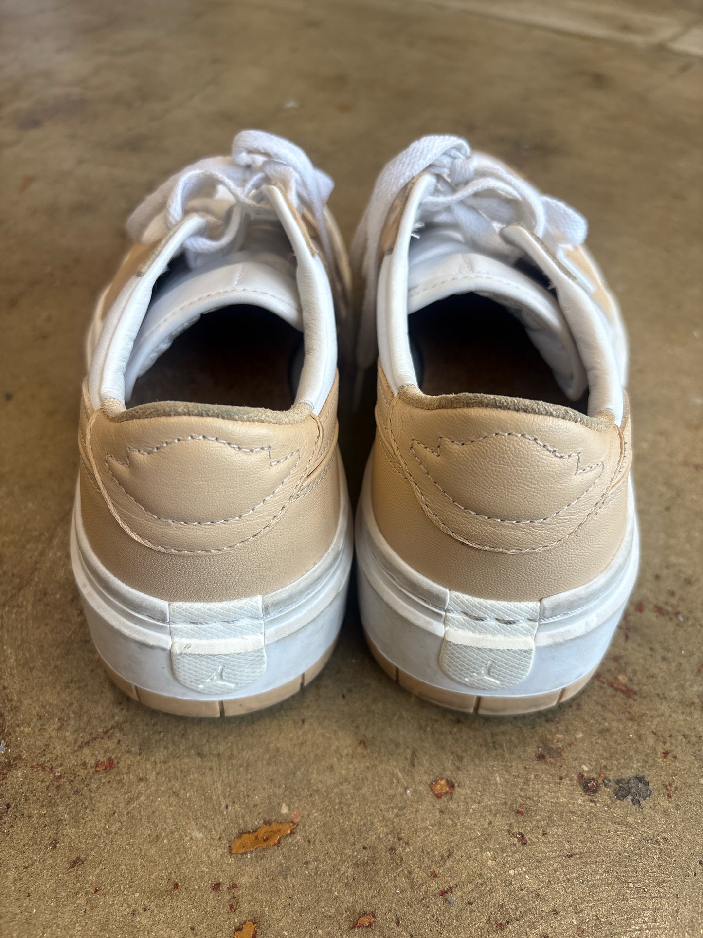 NIKE Shoe Size 8 TAN AND WHITE Sneakers