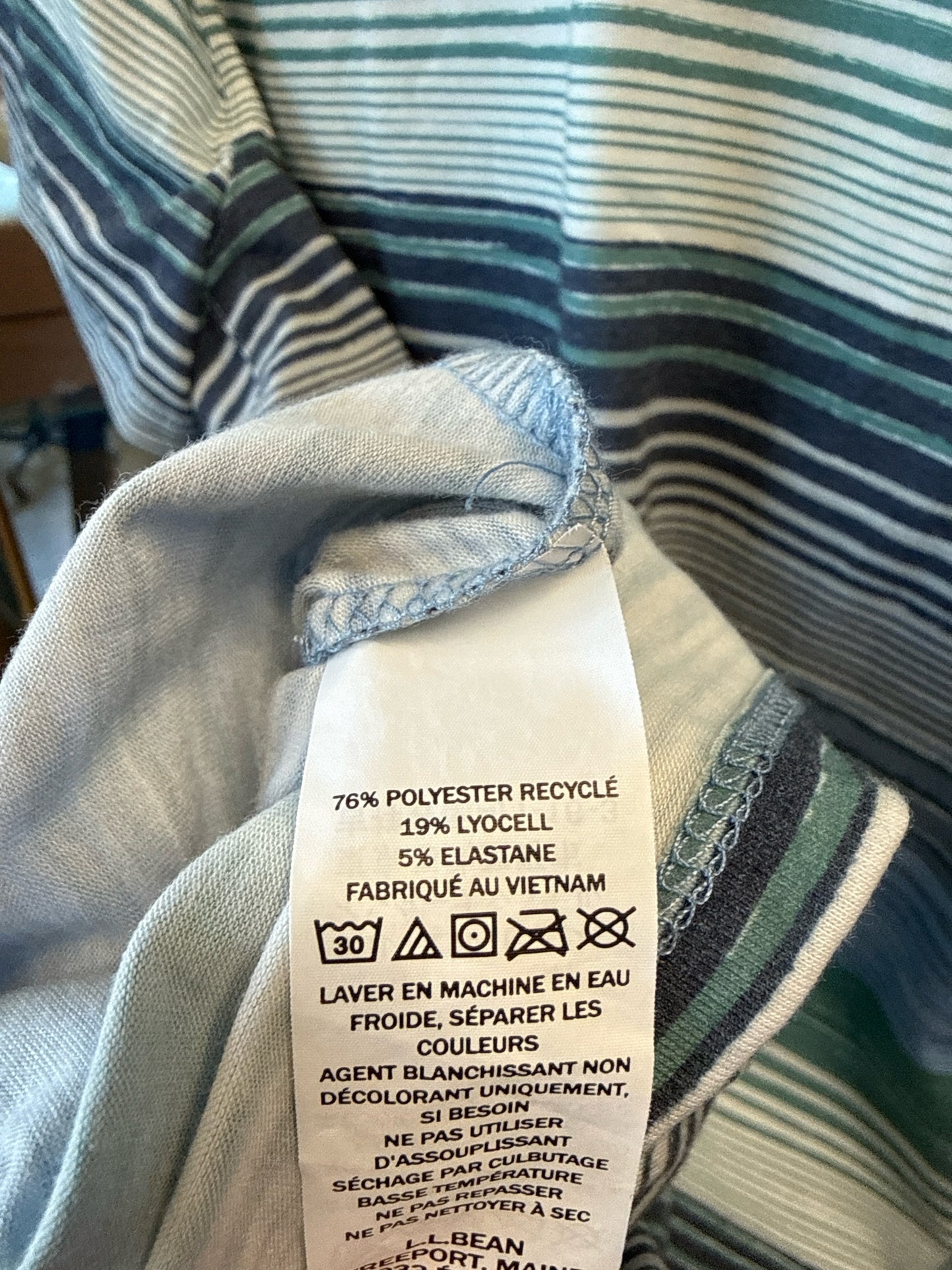 LL Bean Size LP Green/Blue Tee