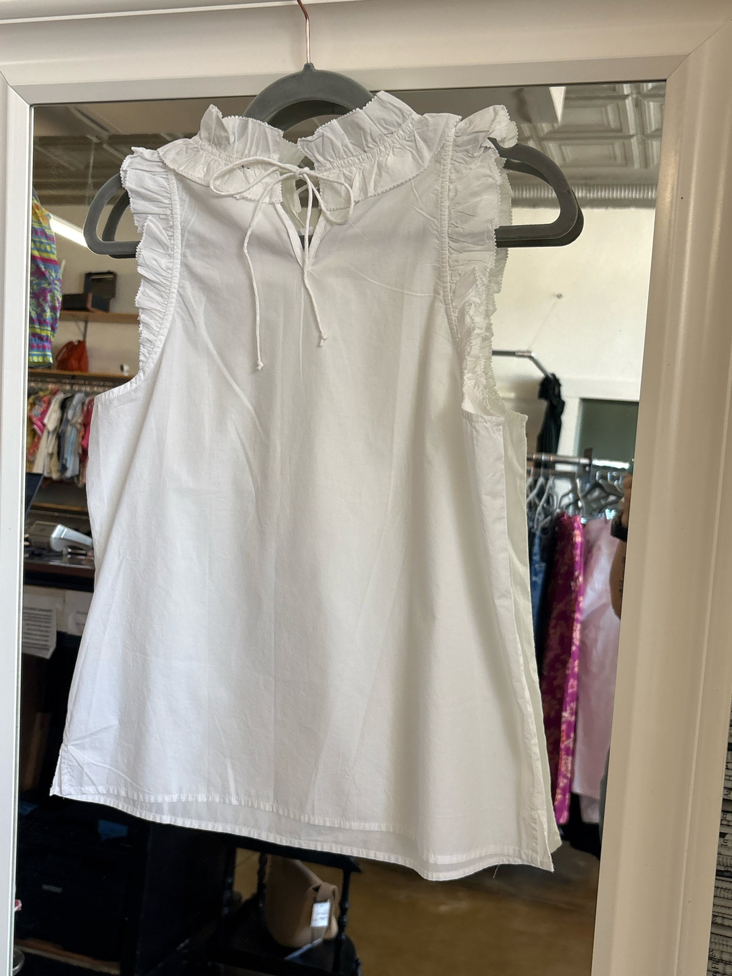 J. CREW Size XS White Sleeveless Top