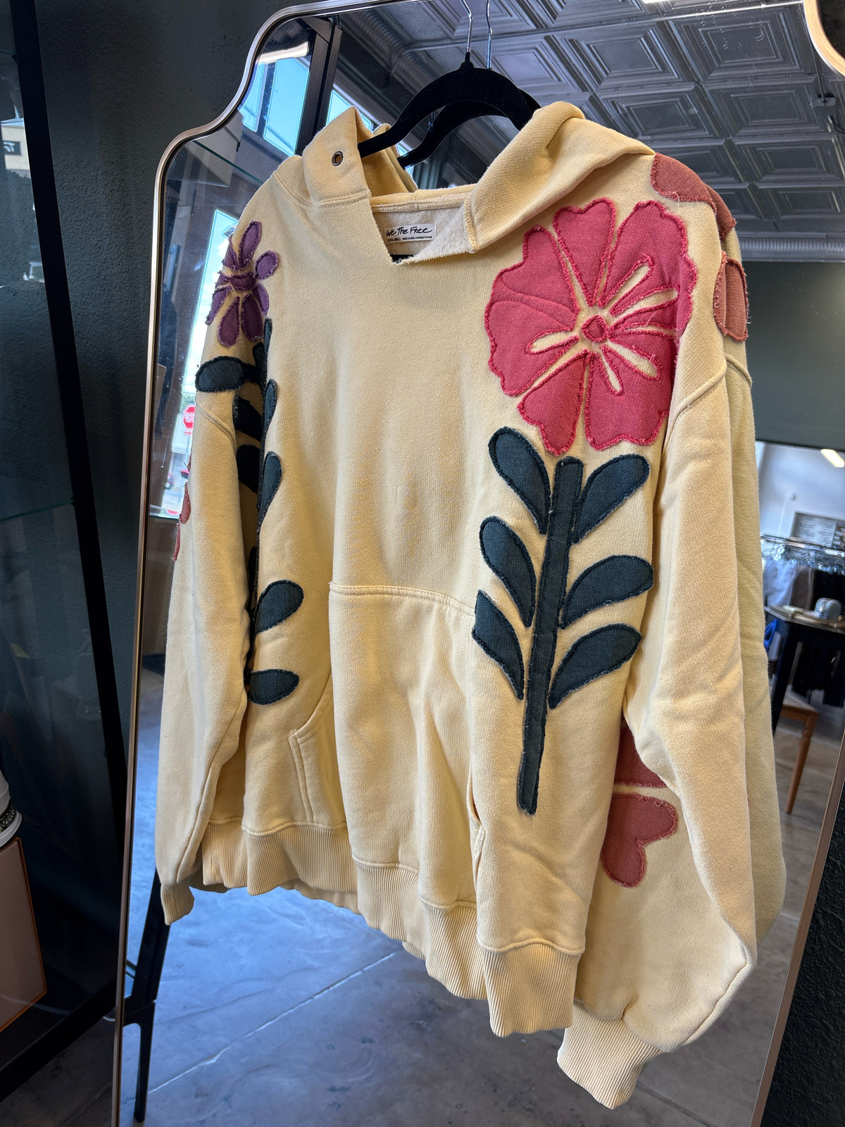 We The Free Size XS Yellow Sweatshirt/Hoodie