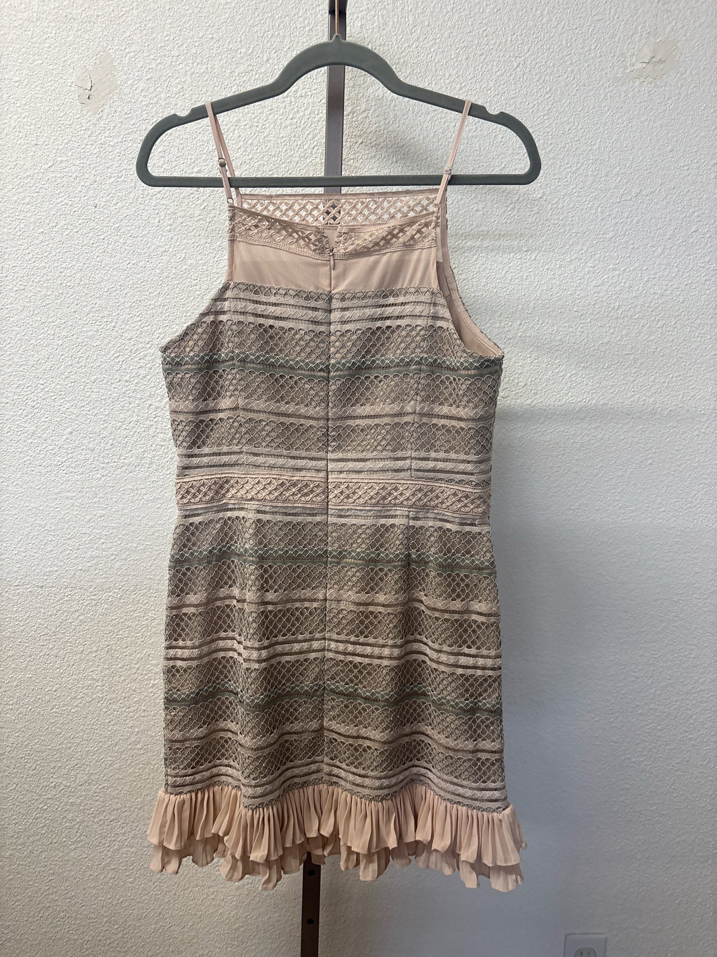 Adelyn Rae Size M Pink/Gray spagetti strap Dress