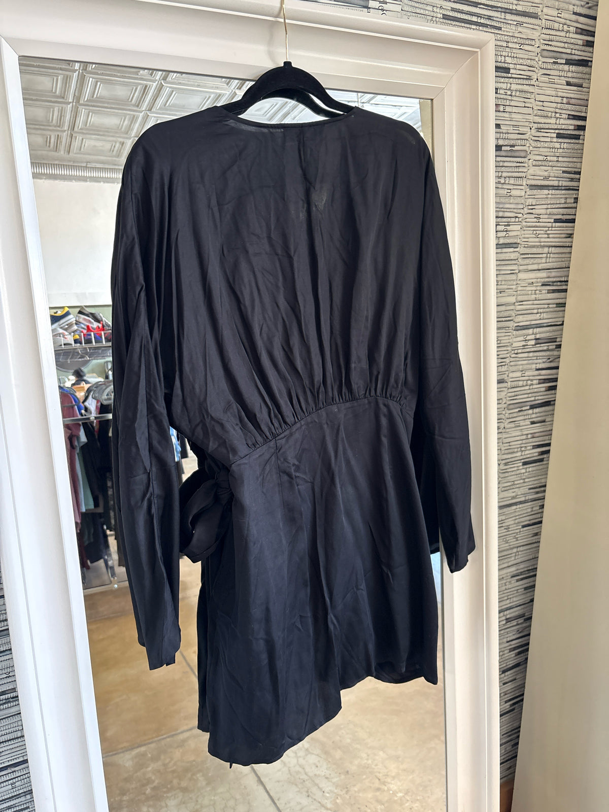 L'Academie Size L Black Dress
