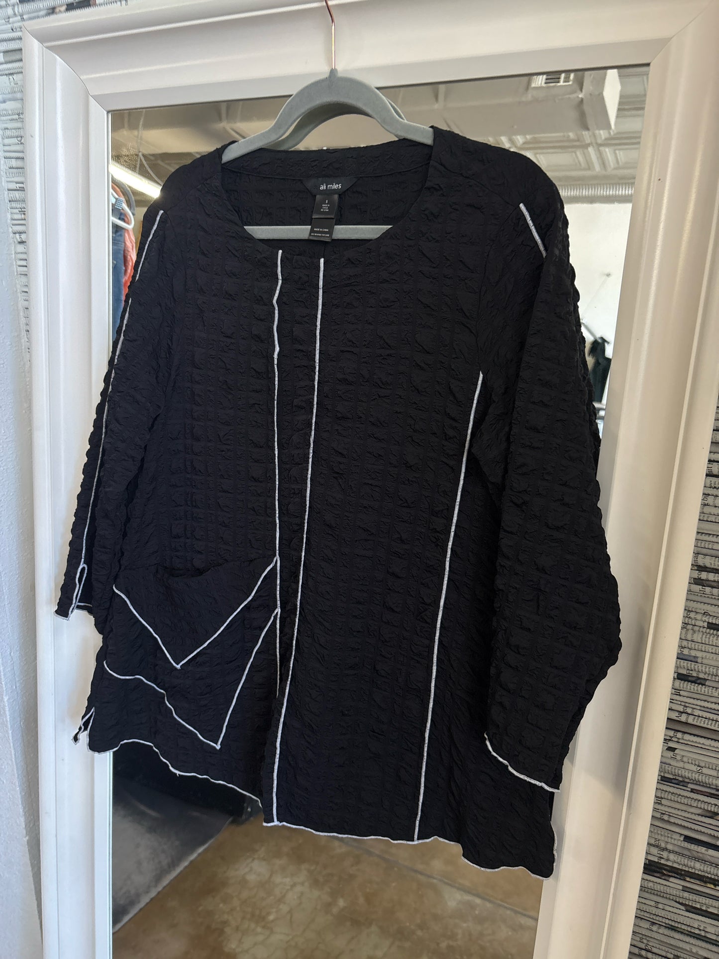 Ali Miles Size S Black/White Top