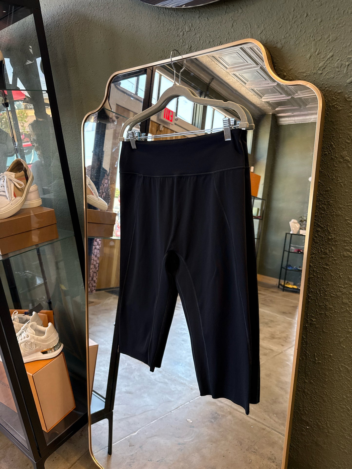 Lou & Grey Size L Black Legging