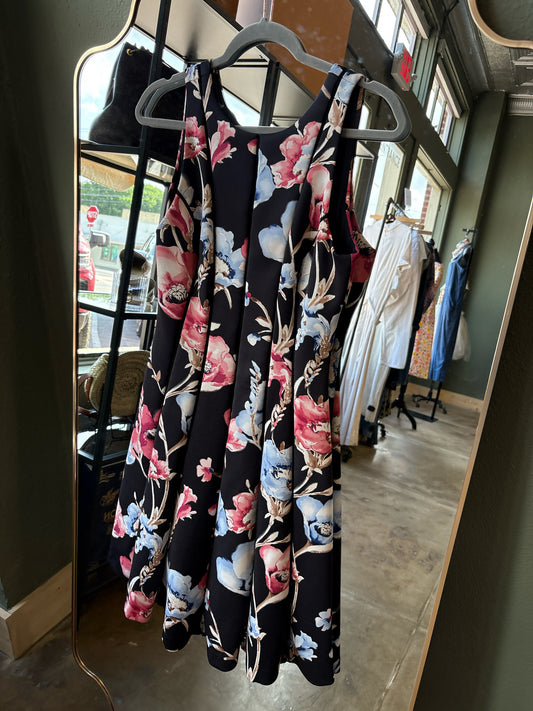 White House Black Market Size 6 black + multi Sleeveless Dress