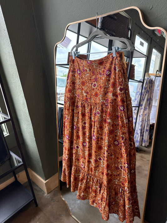 Luna Moon Size M Orange Skirt