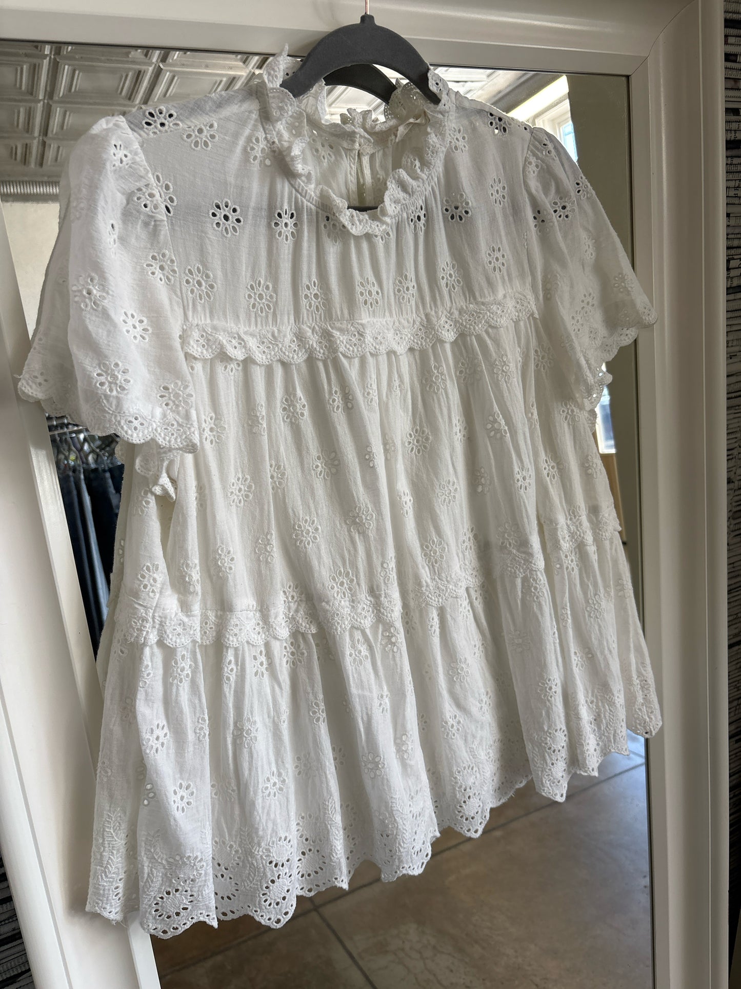 Altar'd State Size L White Top