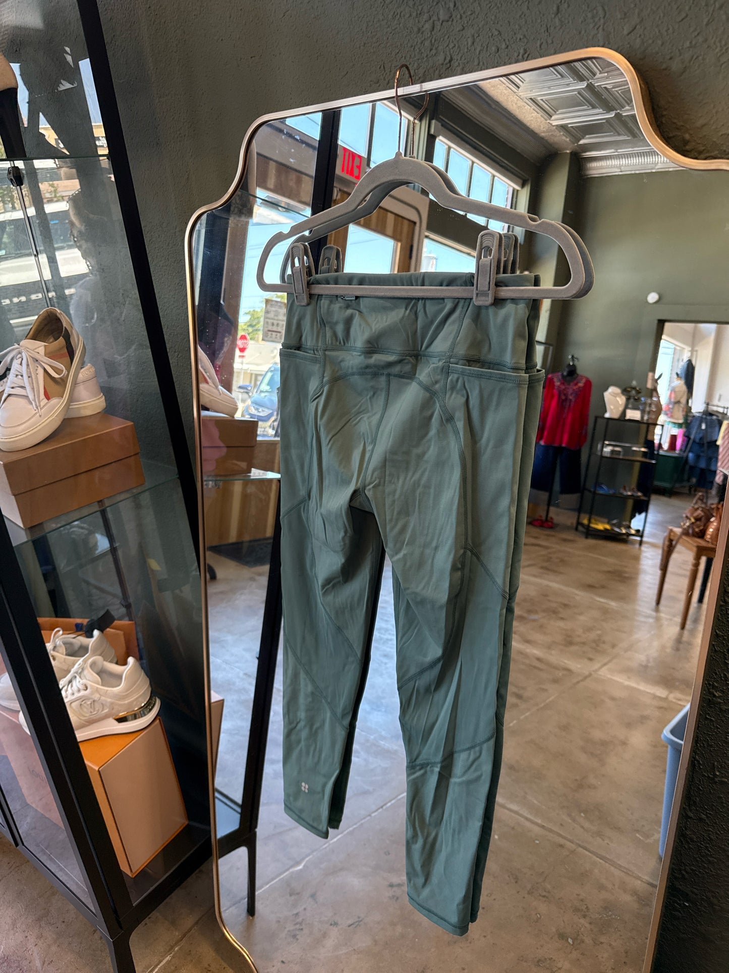 Sweaty Betty Size 6 Green Legging