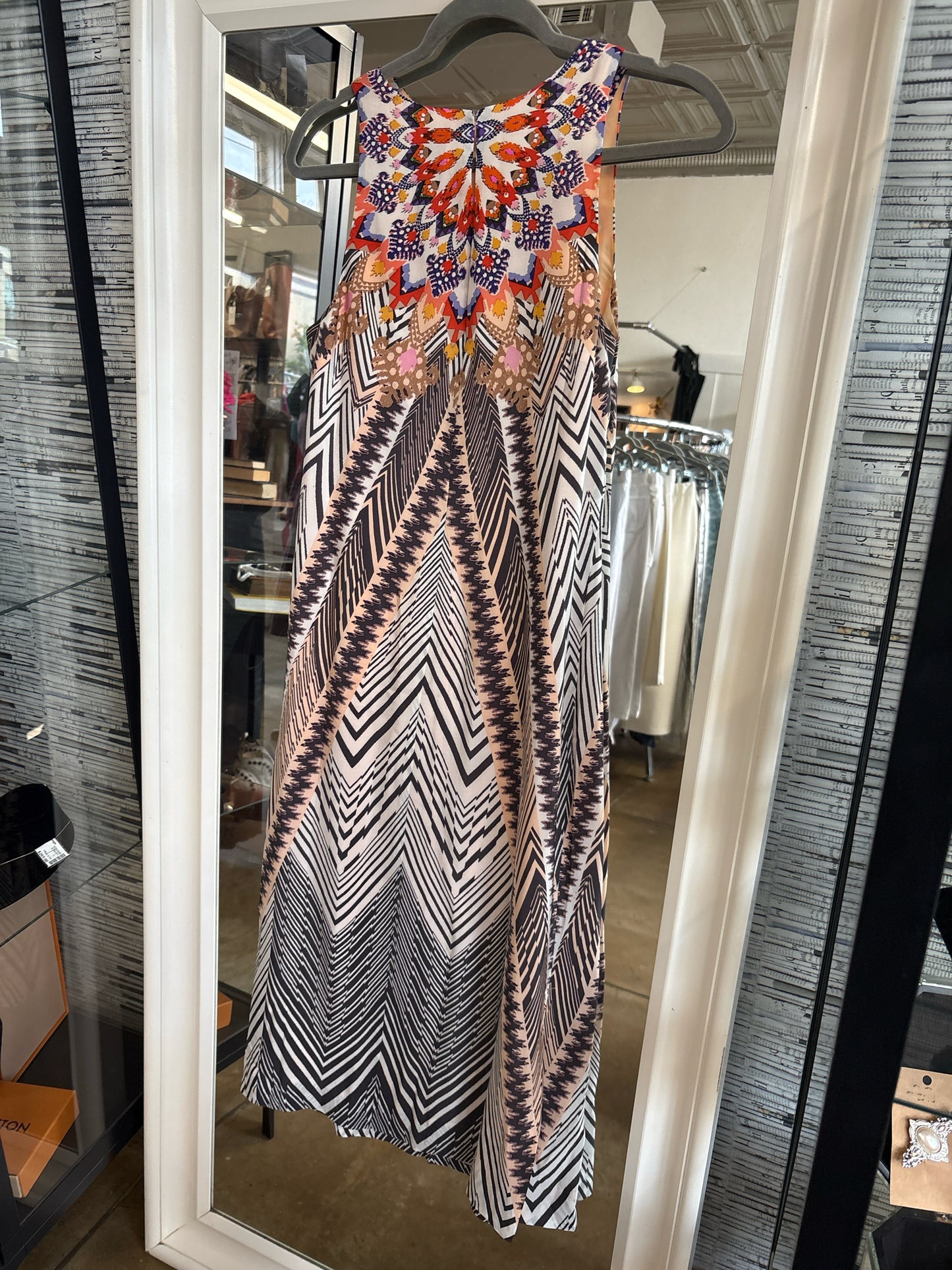 HD in Paris Size 4 multi multi pattern Dress