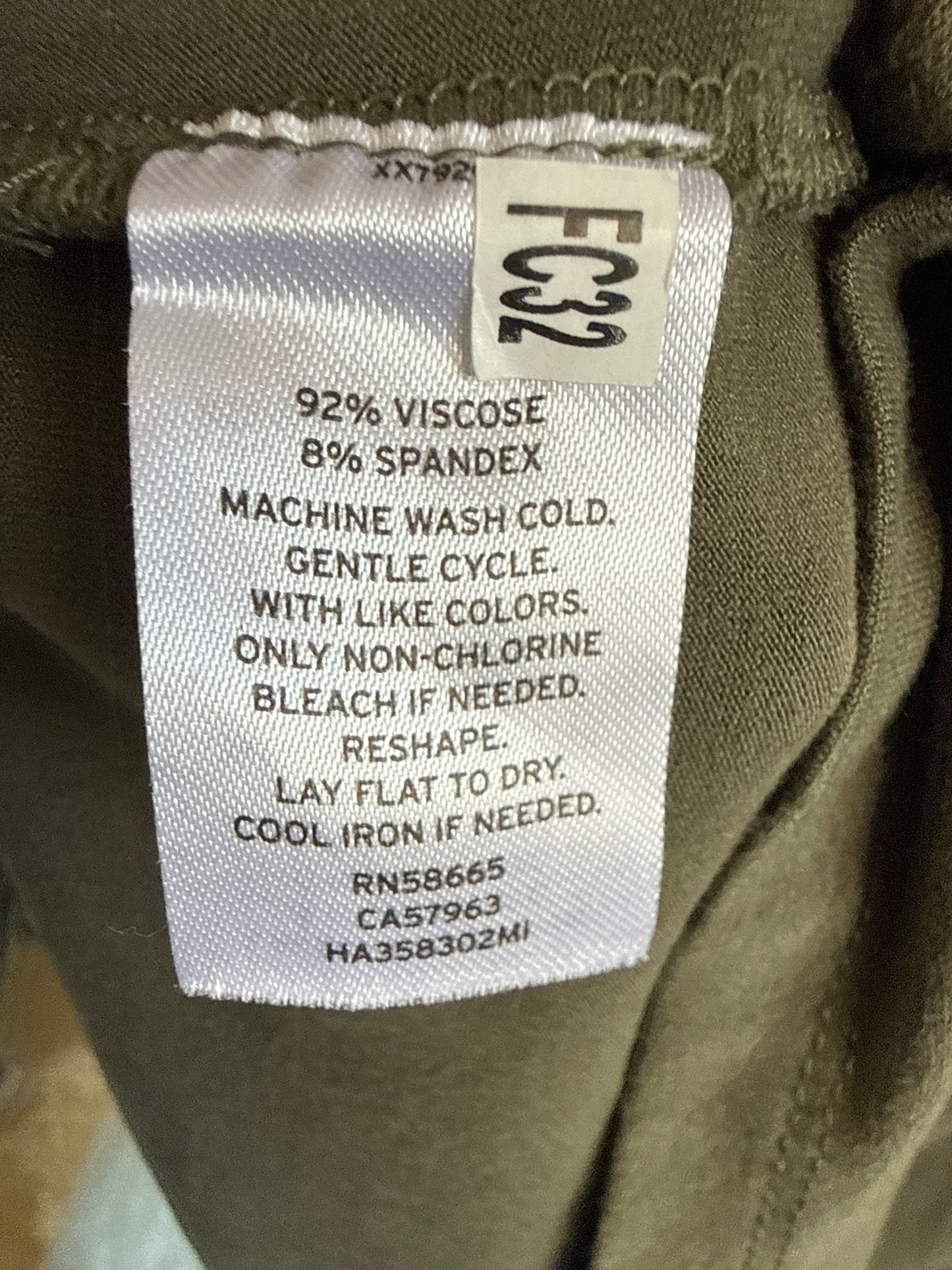 halogen Size S Green Top