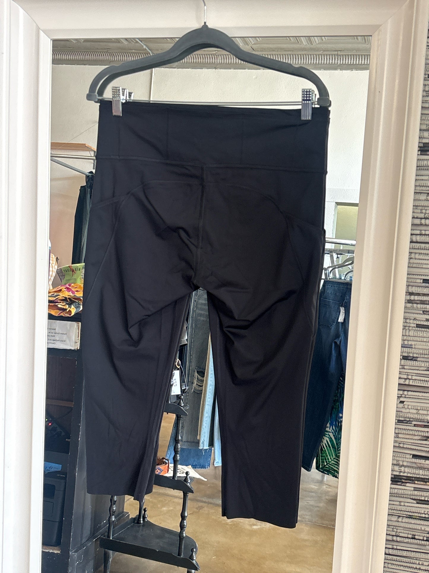 Lululemon Size 12 Black Legging