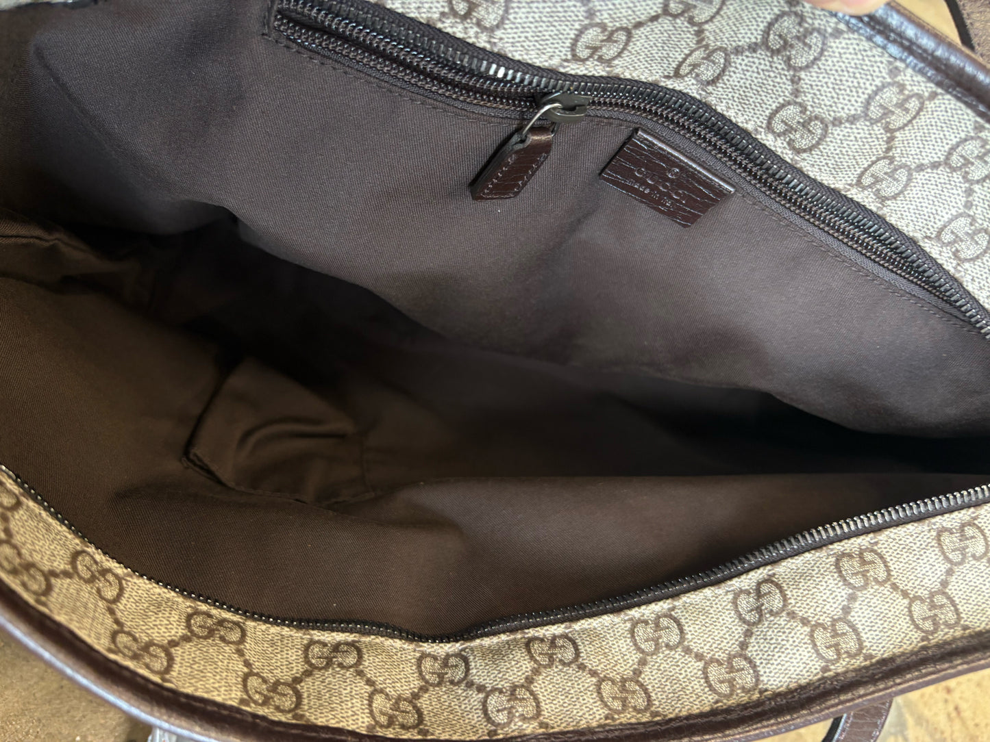 Gucci multi Signature Monogram Luxury