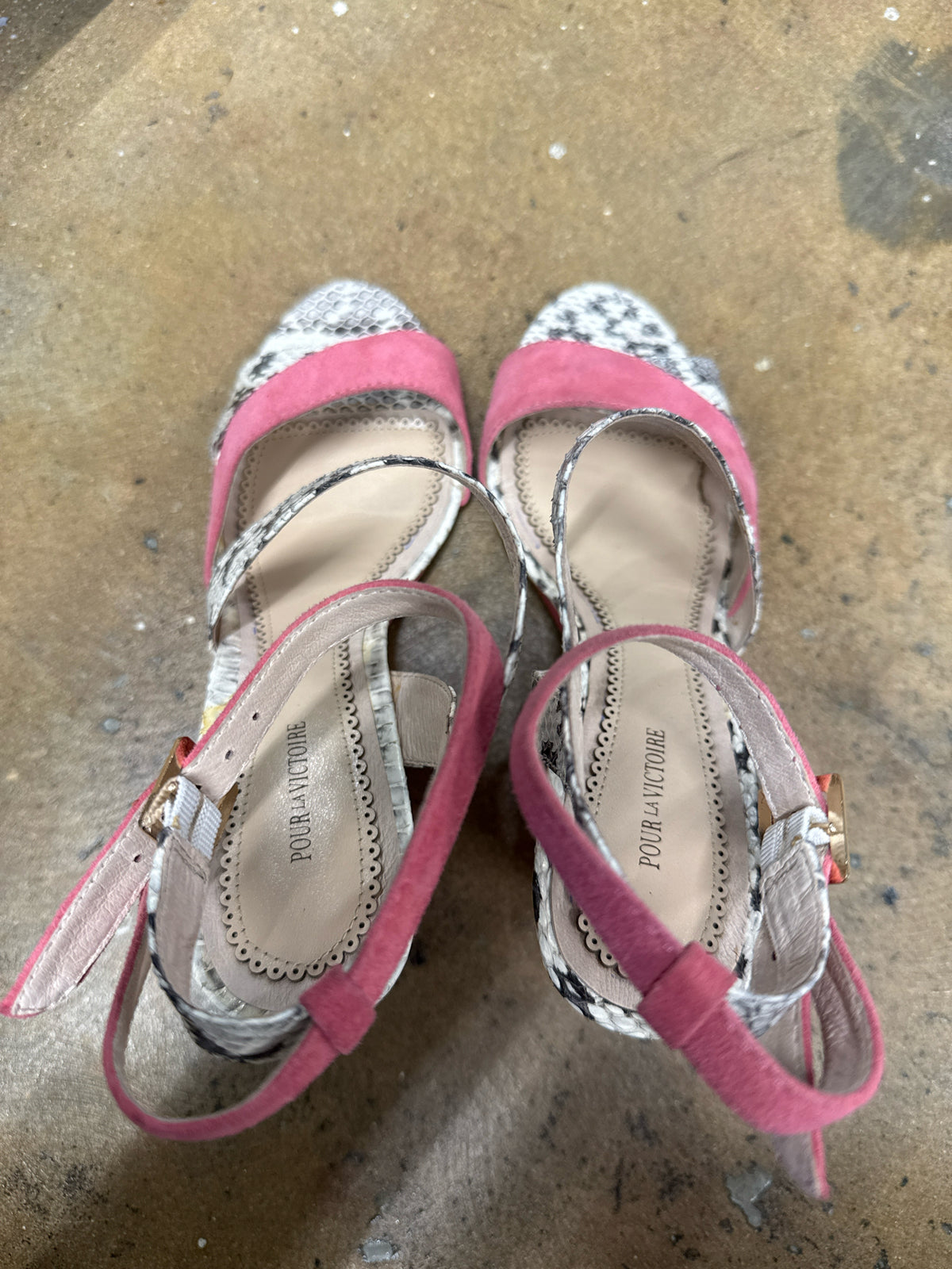 Pour La Victoire Shoe Size 8 Pink Heels