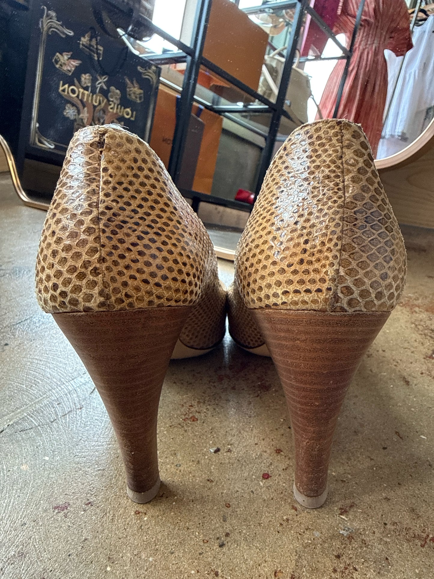 Gucci Shoe Size 39.5 Tan Heels