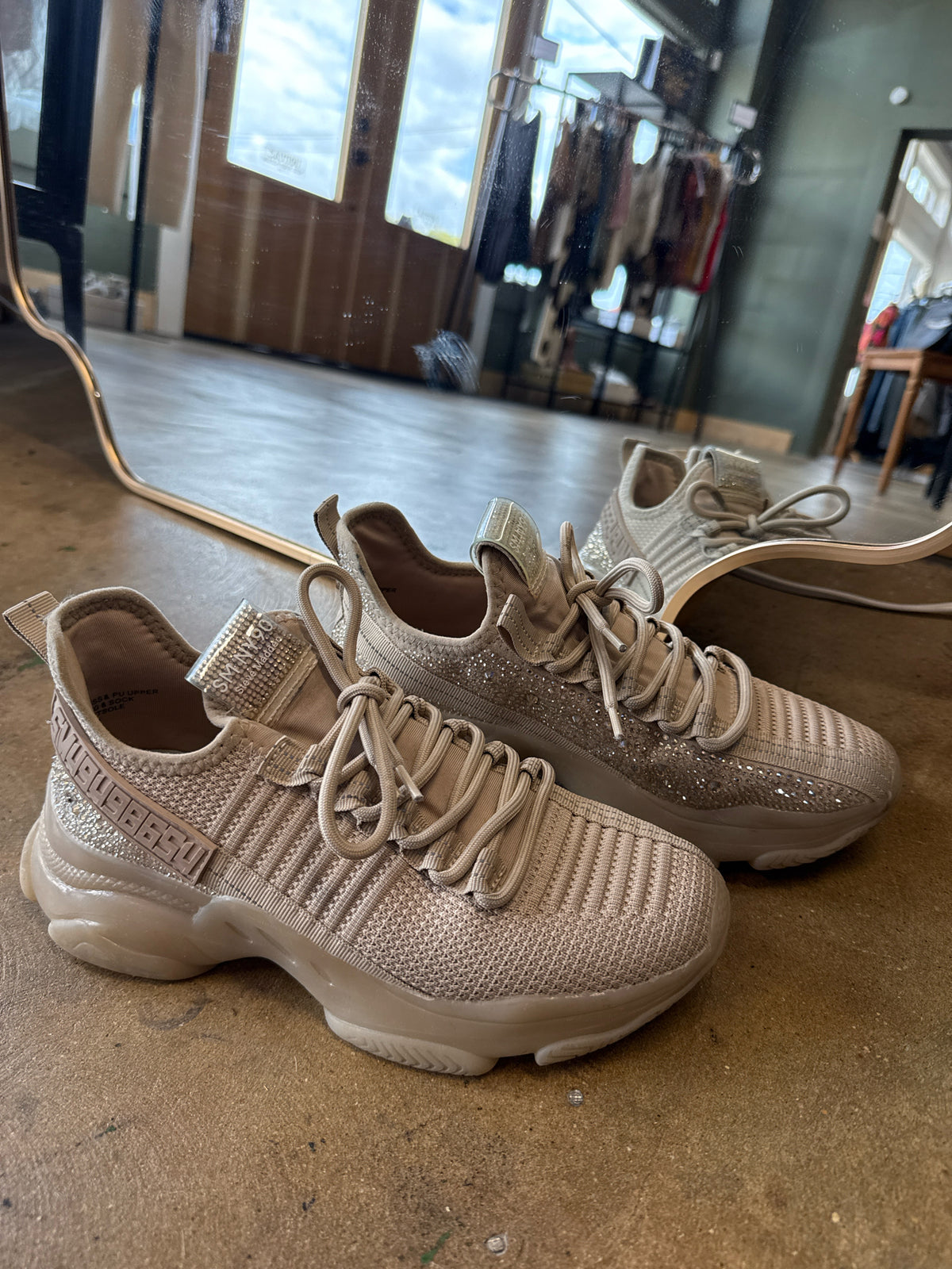 Steve Madden Shoe Size 8 Tan Sneakers