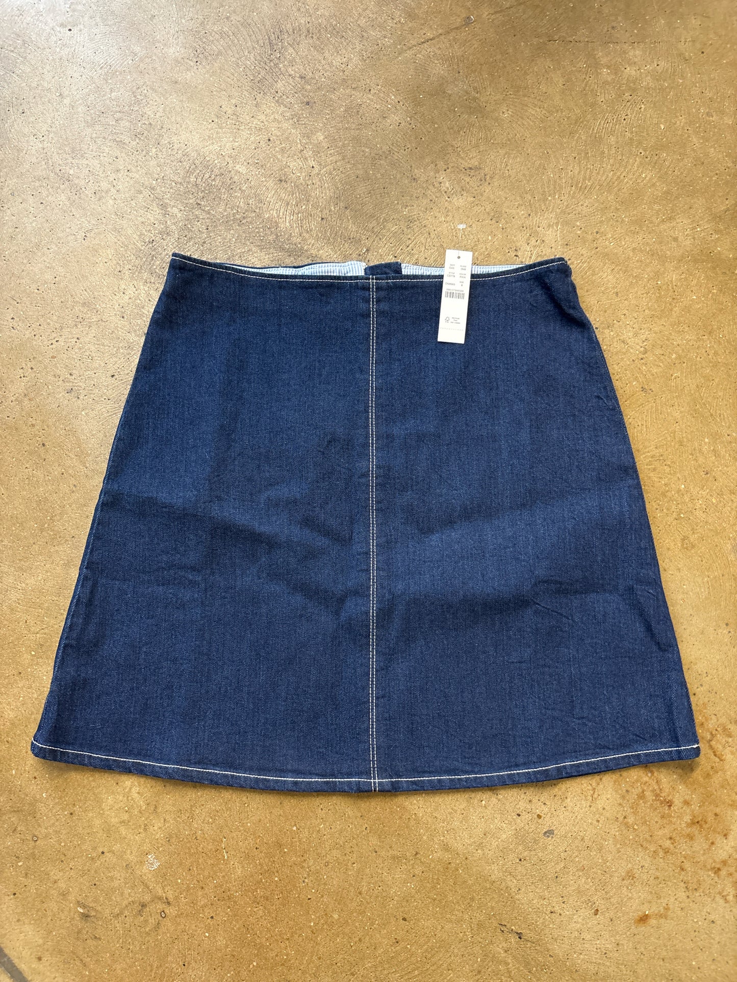 J. CREW Size 6 Denim Skirt