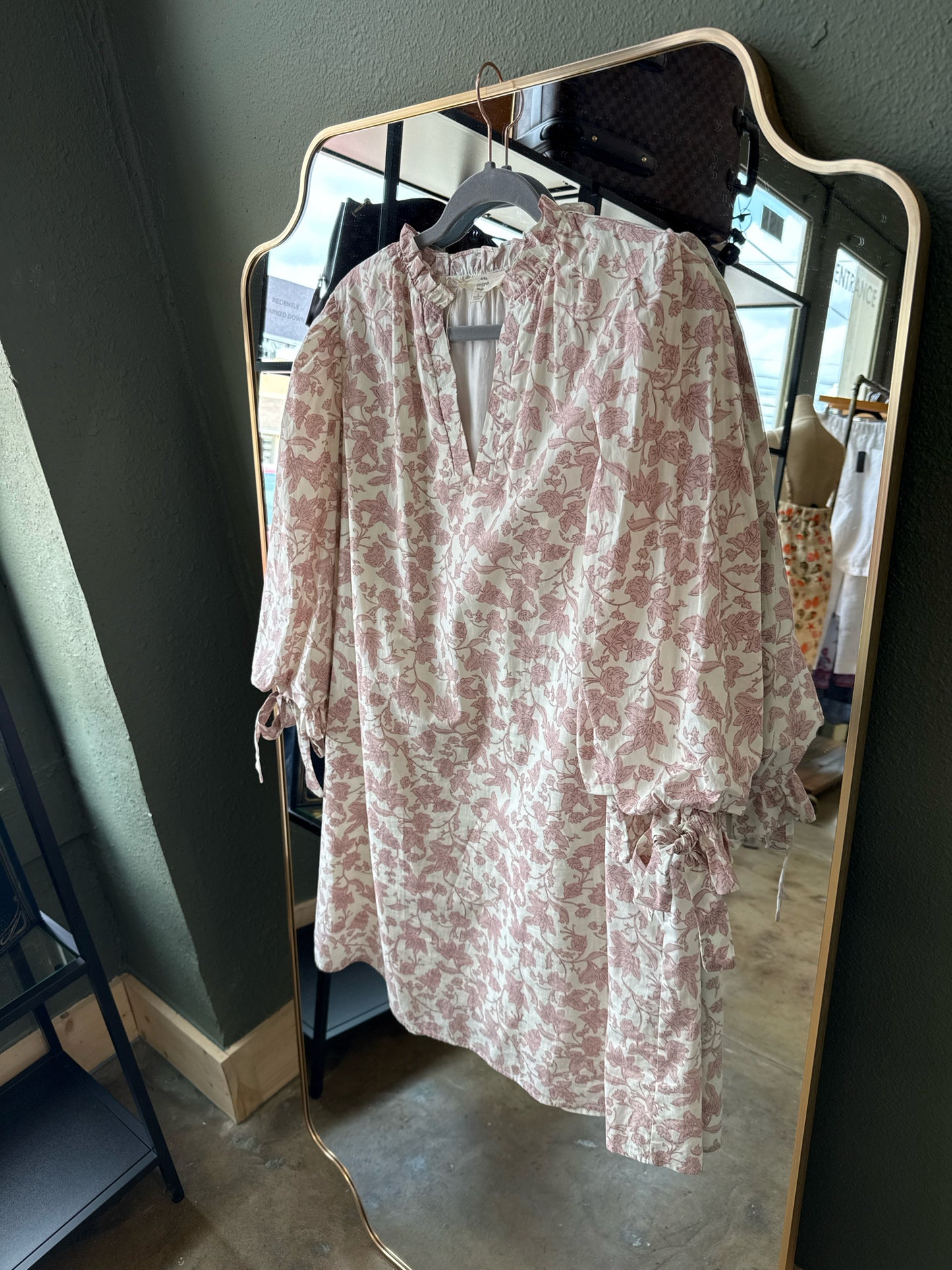 entro Size L Cream/Rose Dress